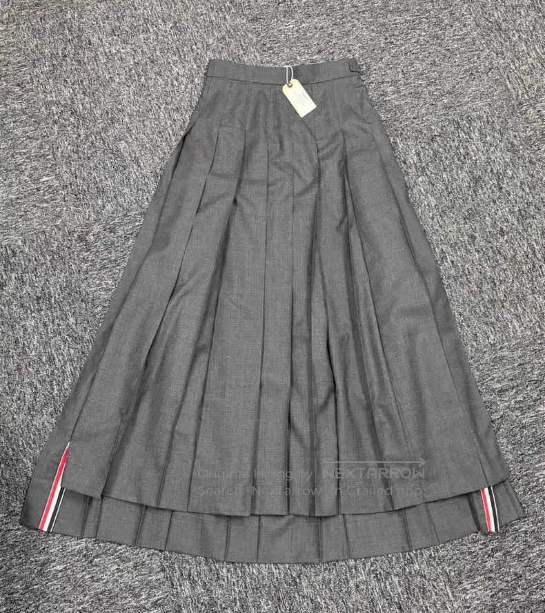 Thom Browne Thom Browne Pleated Skirt Size 24" / US 00 / IT 34 - 3 Thumbnail