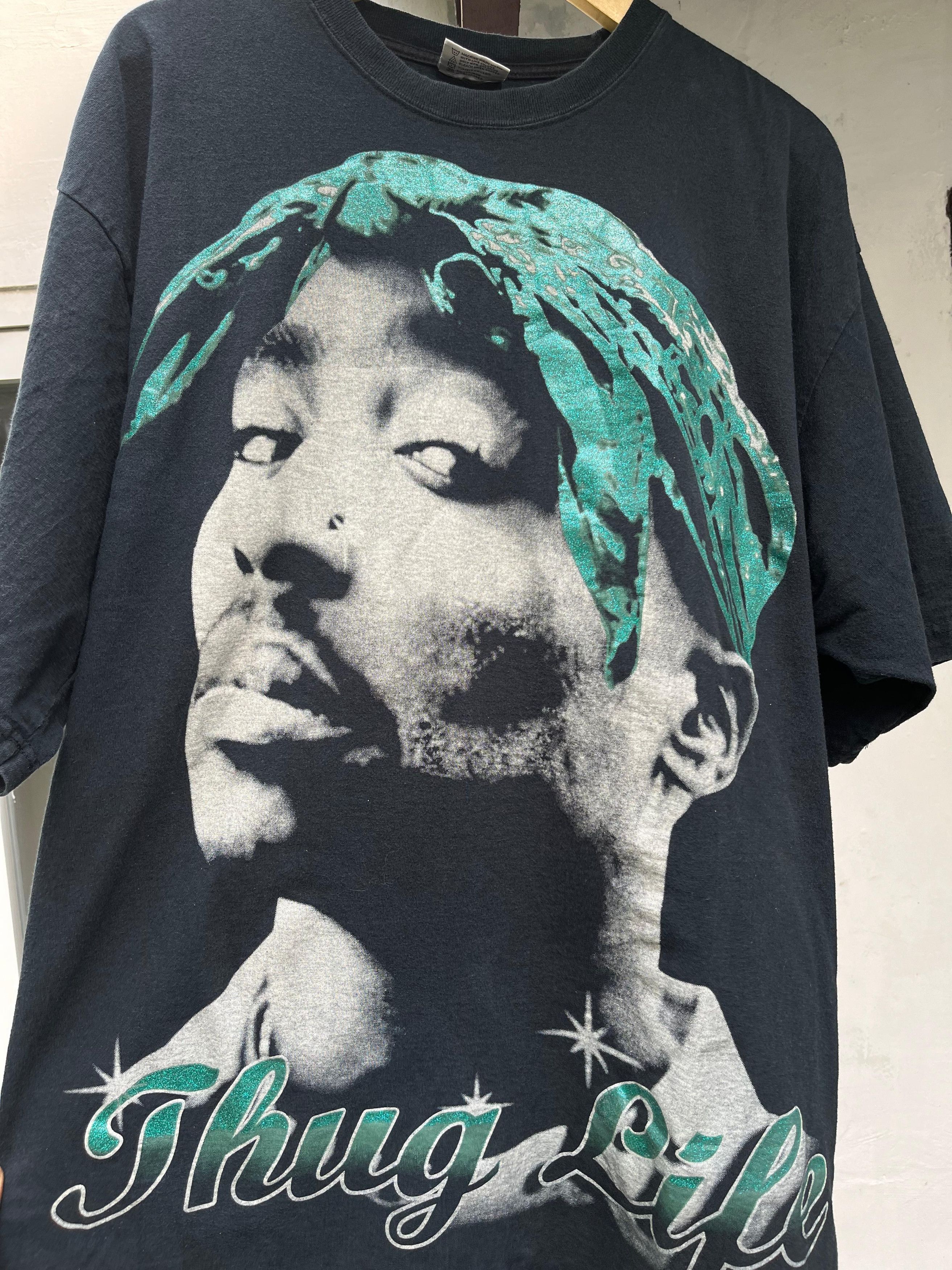 Band Tees × Rap Tees × Vintage Vintage 90's Tupac Shakur Thug Life Tshirt Size US XXL / EU 58 / 5 - 2 Thumbnail
