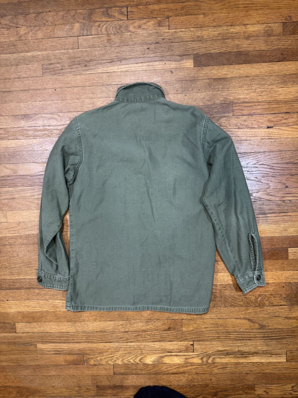 Vintage Vintage Army Green Button Up Shirt Size US S / EU 44-46 / 1 - 2 Thumbnail