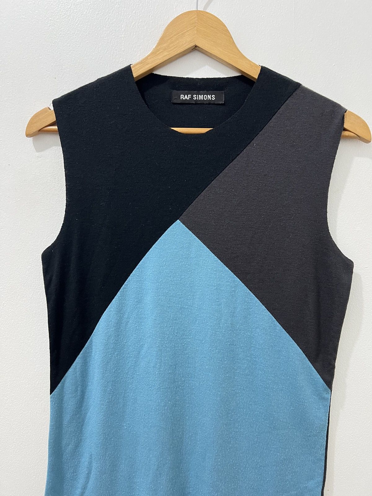Raf Simons Archive Raf Simons - SS2000 ‘Summa Cum Laude’ Sleeveless Top Size US S / EU 44-46 / 1 - 5 Thumbnail
