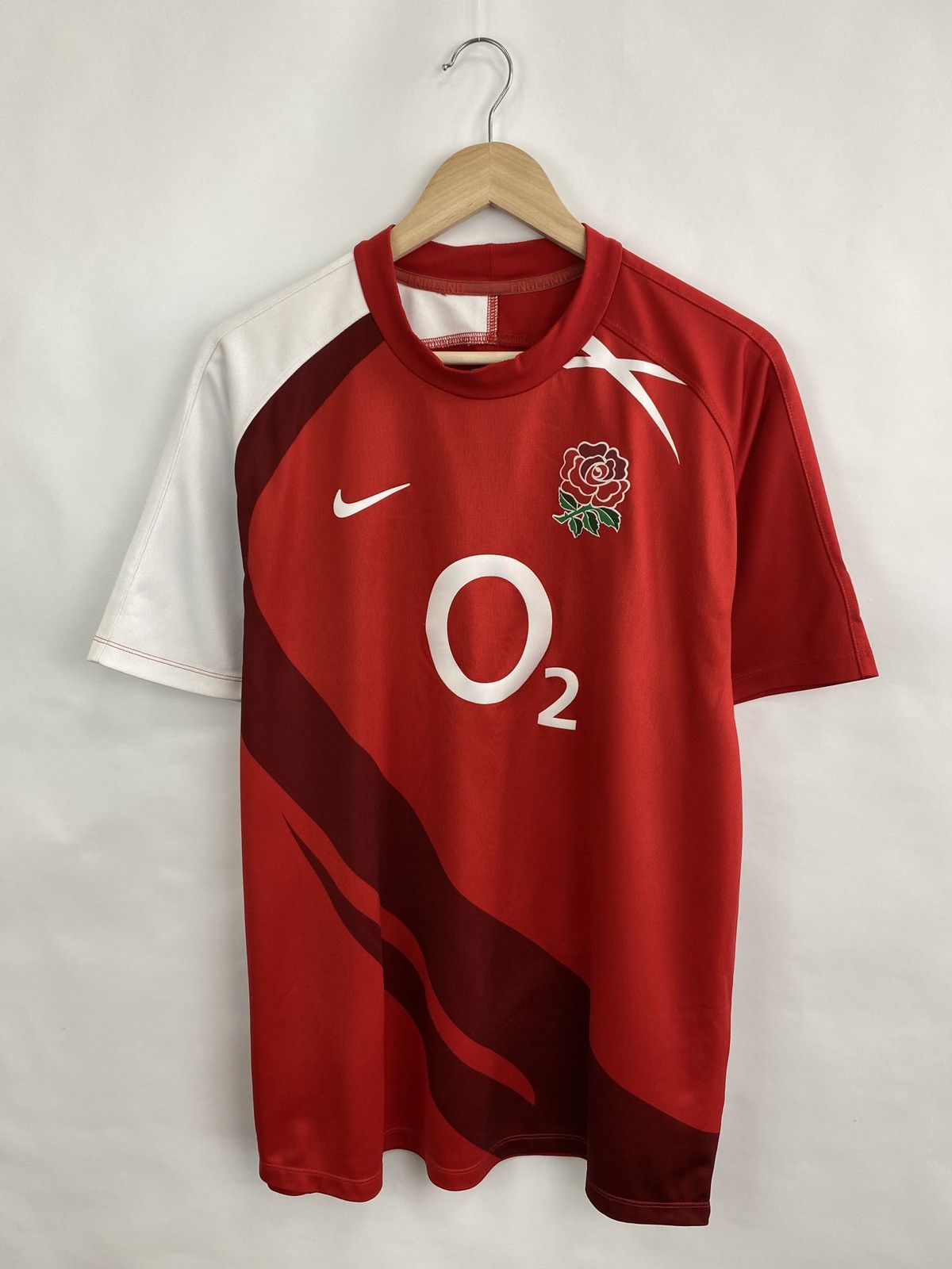 Nike 🏴󠁧󠁢󠁥󠁮󠁧󠁿 Vintage Nike Rugby England t-shirt rare retro Y2K hype Size US L / EU 52-54 / 3 - 3 Thumbnail