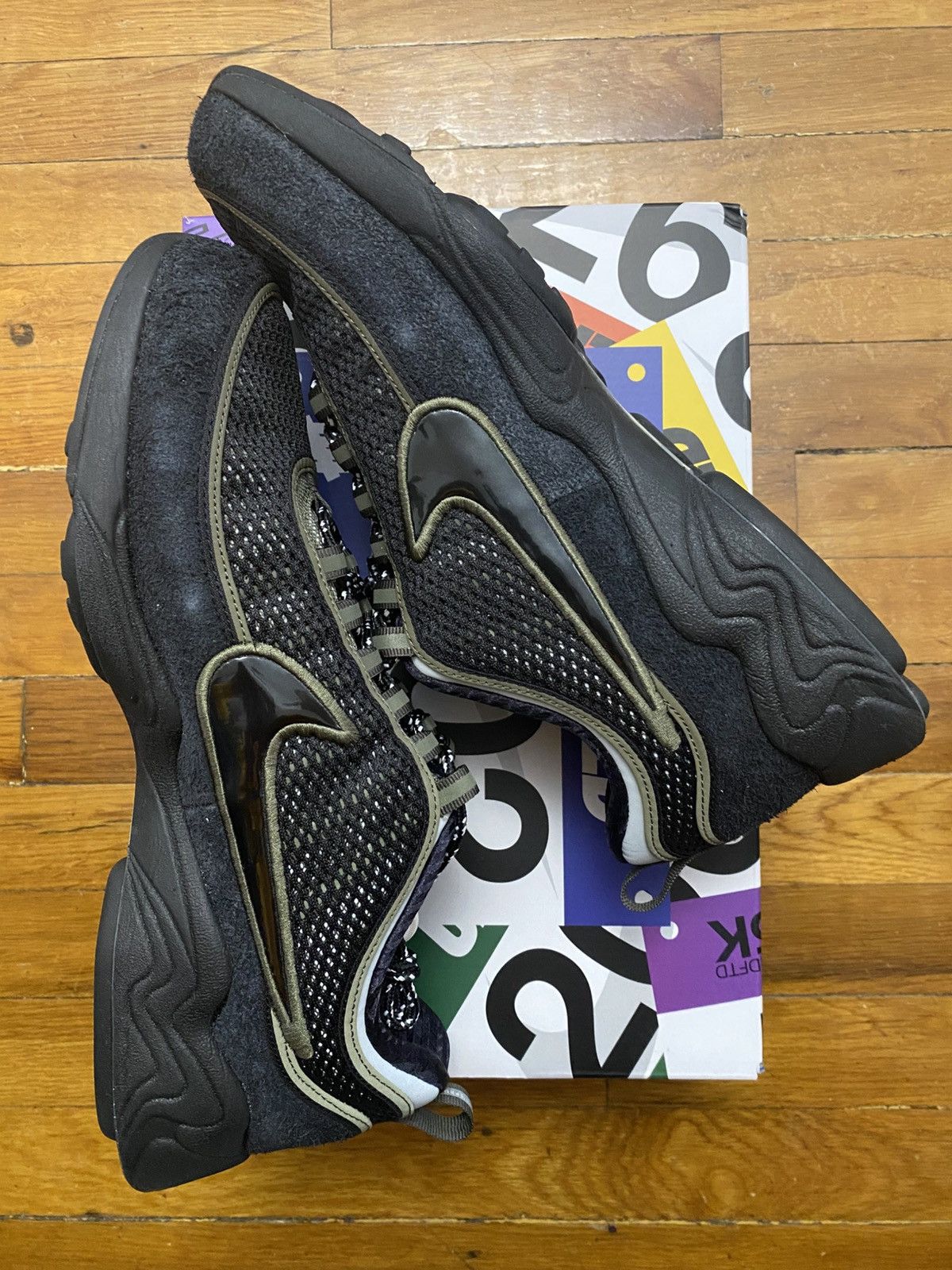 Nike × Undefeated Size 12 - Undefeated x Nike Air Zoom SPIRIDON Khaki Black Size US 12 / EU 45 - 6 Thumbnail