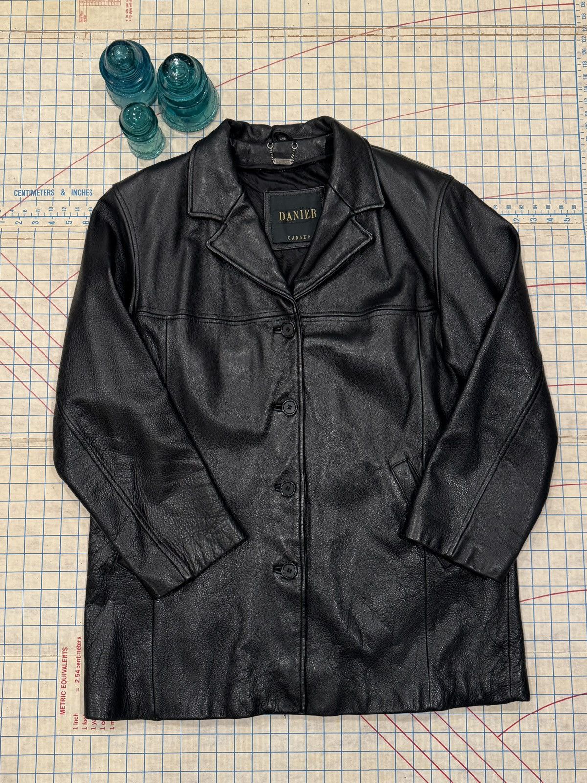 Danier Vintage Danier Leather Blazer Car Coat Mens Size Large Black Size US L / EU 52-54 / 3 - 5 Thumbnail