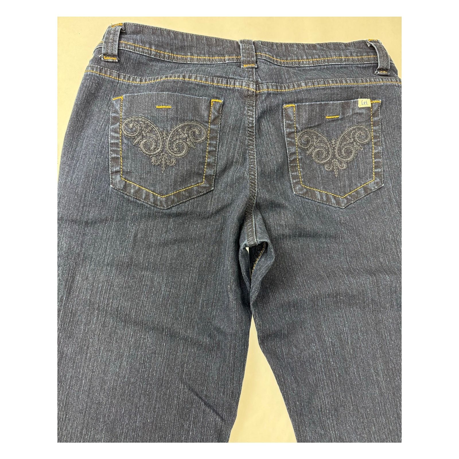 L.E.I. Vintage Y2K Low-Rise Jeans Flare Butterflies L.e.i. 11 Size 32" / US 10 / IT 46 - 3 Thumbnail