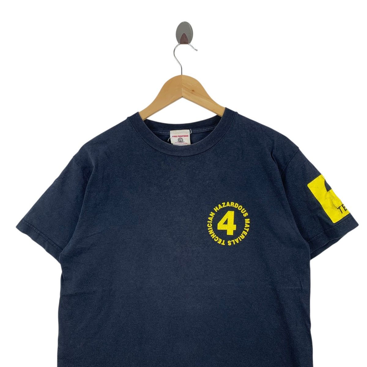 Vintage YATTERMAN RADIOACTIVE Team-4 Fire Fighter Anime Tshirt Size US L / EU 52-54 / 3 - 3 Thumbnail