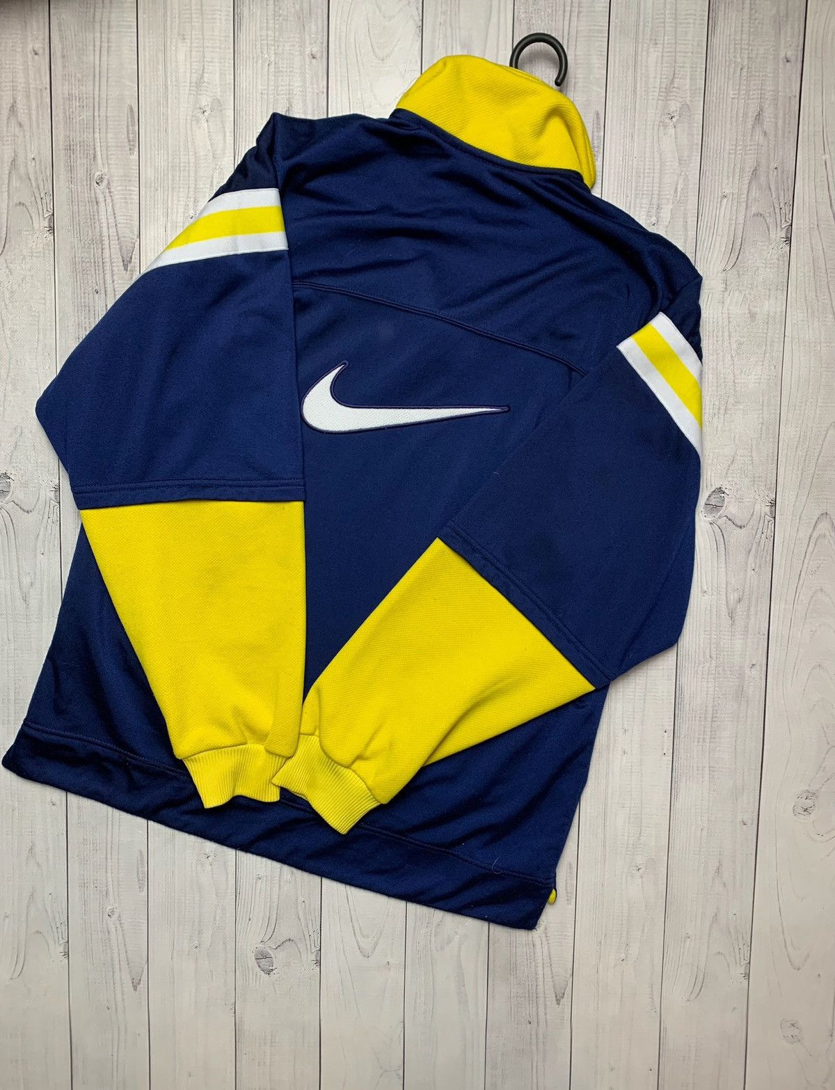 Vintage Vintage Nike track jacket size S big logo swoosh Size US S / EU 44-46 / 1 - 1 Thumbnail