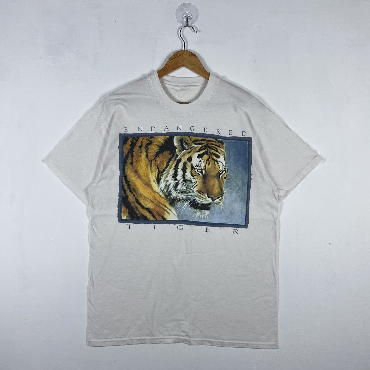 Vintage Vintage 90's ENDANGERED TIGER Harlequin Art Graphic Tee Size US L / EU 52-54 / 3 - 2 Thumbnail