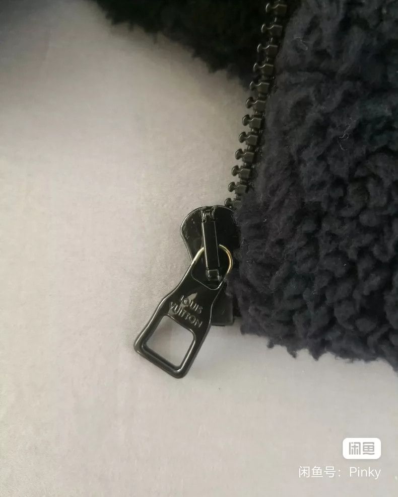 Louis Vuitton Louis Vuitton Teddy bear lambswool jacket 2505-Nextarrow Size US M / EU 48-50 / 2 - 6 Thumbnail