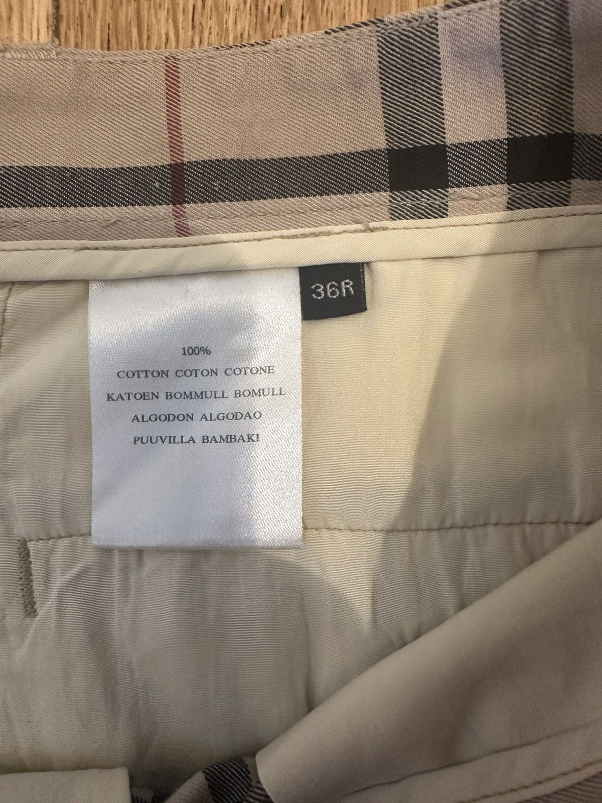Burberry Burberry Shorts - Size Small Size US 36 / EU 52 - 3 Thumbnail