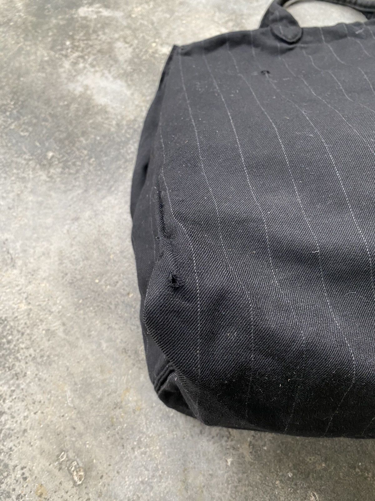 Comme des Garcons Tricot Comme Des Garcons Distressed Tote Bag Size ONE SIZE - 7 Thumbnail