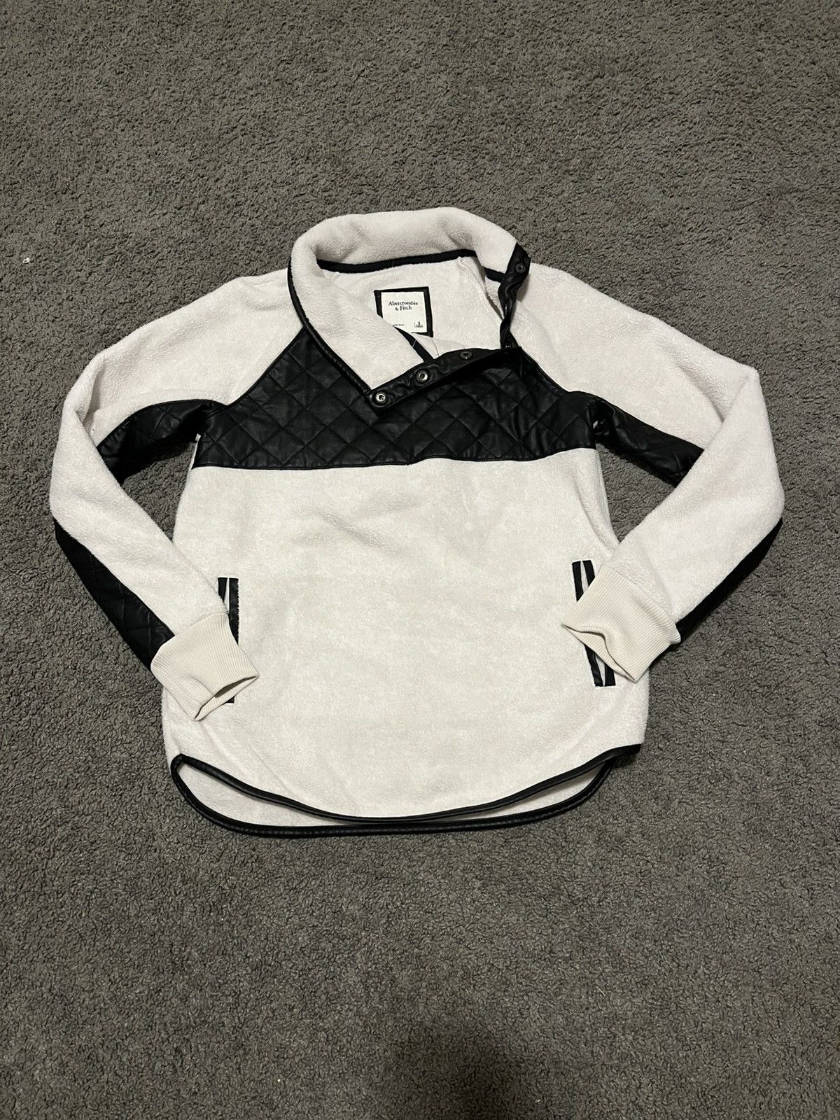 Abercrombie & Fitch White Cowlneck Size S / US 4 / IT 40 - 1 Thumbnail