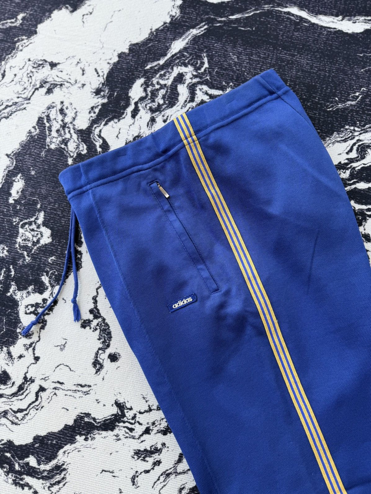 Adidas × Japanese Brand × Vintage Vintage adidas w.germany techno trackpant royal blue Size US 30 / EU 46 - 2 Thumbnail