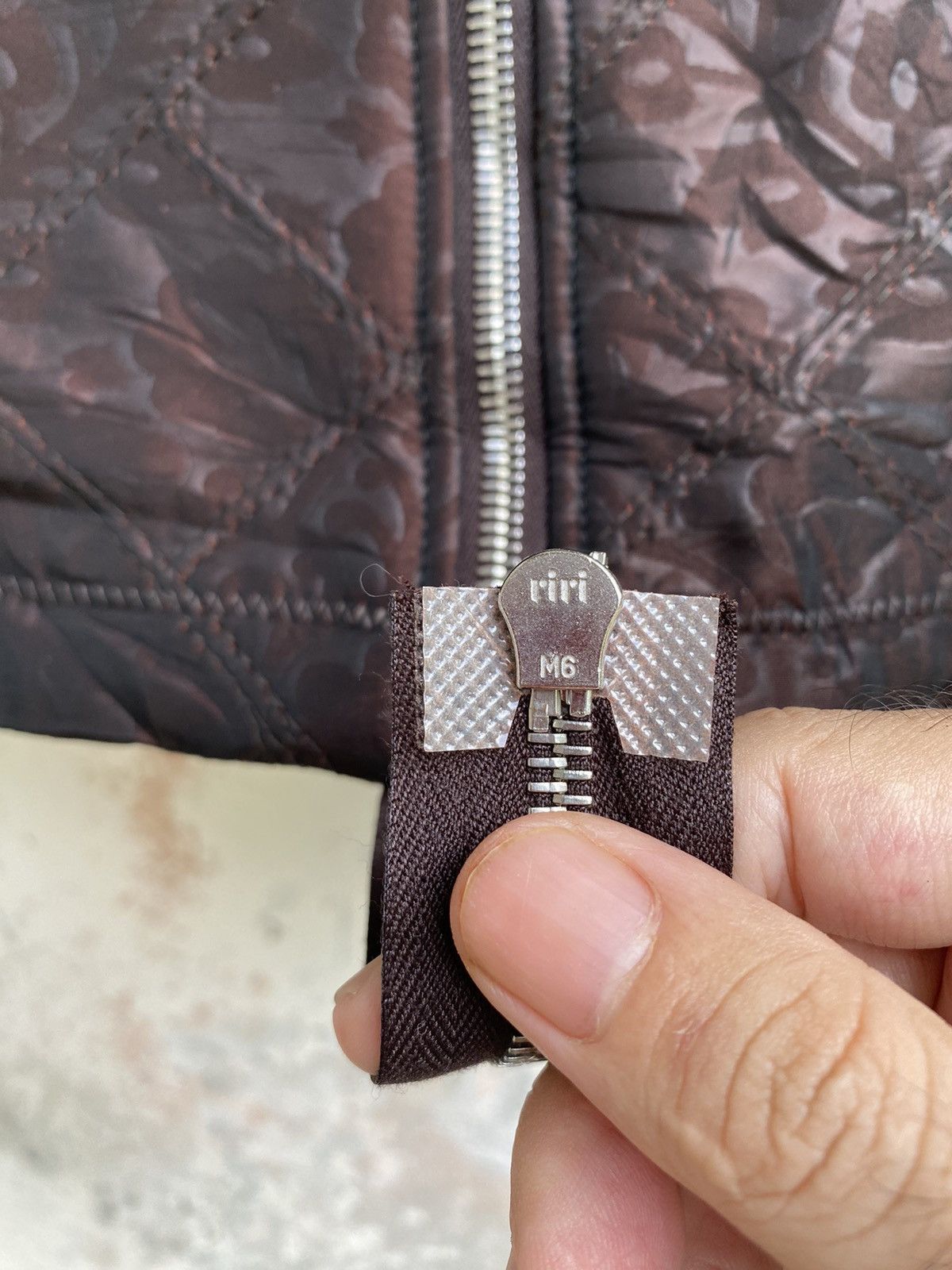Designer × Japanese Brand Designer Yukiko Hanai Overlength Zipper Embossed Vest Size S / US 4 / IT 40 - 9 Thumbnail