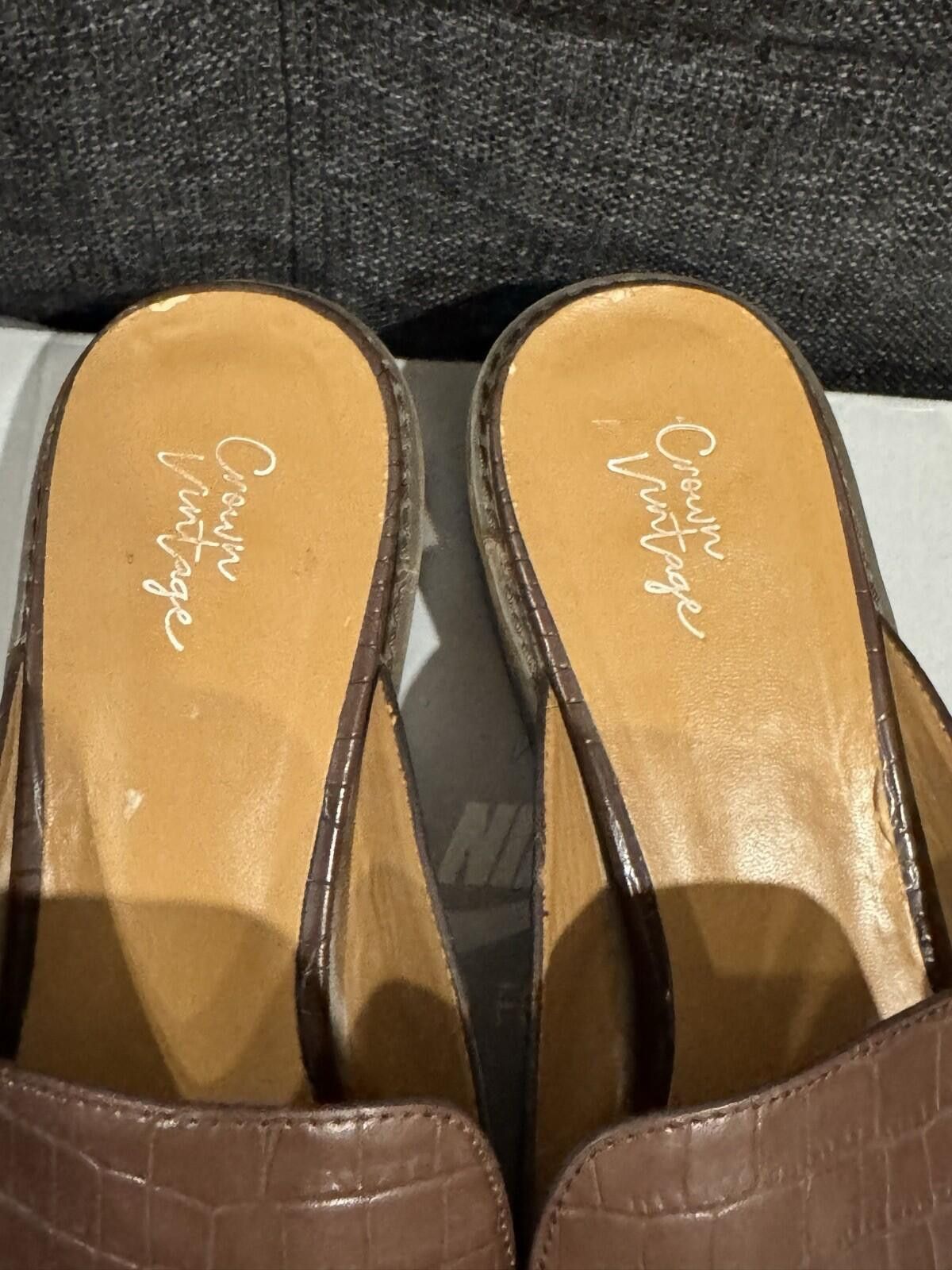 Other Crown Vintage Lacerate Croc Embossed Mules Slip On Sz 9.5M Size US 9.5 / IT 39.5 - 7 Thumbnail