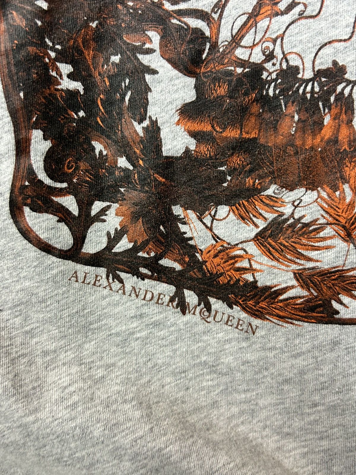 Alexander McQueen Alexander Mcqueen Graphic Skull T-Shirt Size US L / EU 52-54 / 3 - 2 Thumbnail