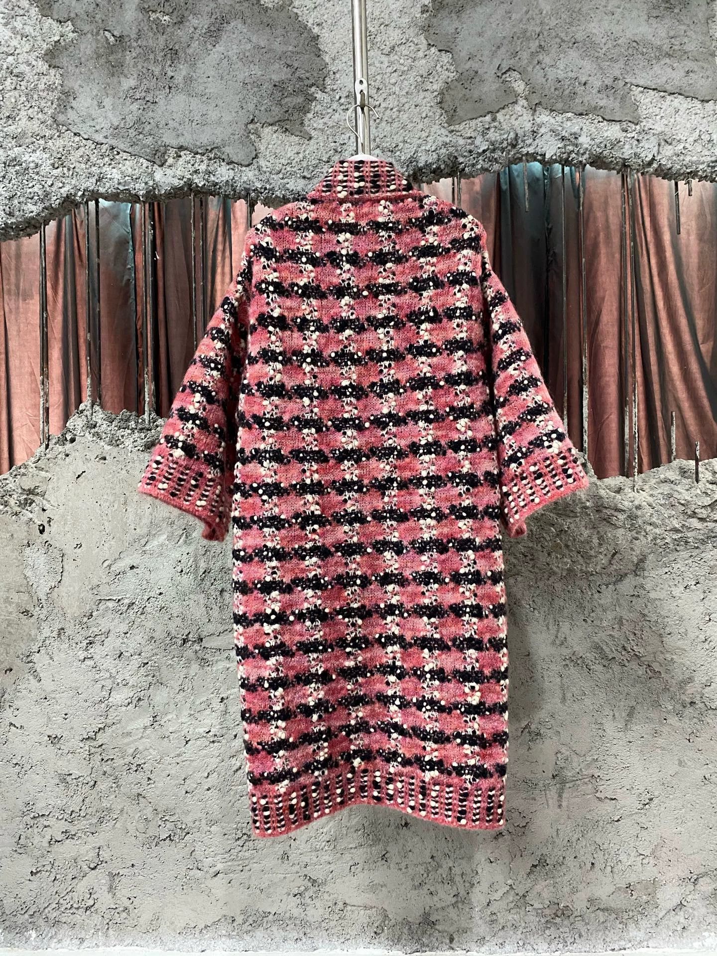 Chanel Chanel coat, size 34, condition: brand new Size XXS / US 00 / IT 34 - 2 Thumbnail
