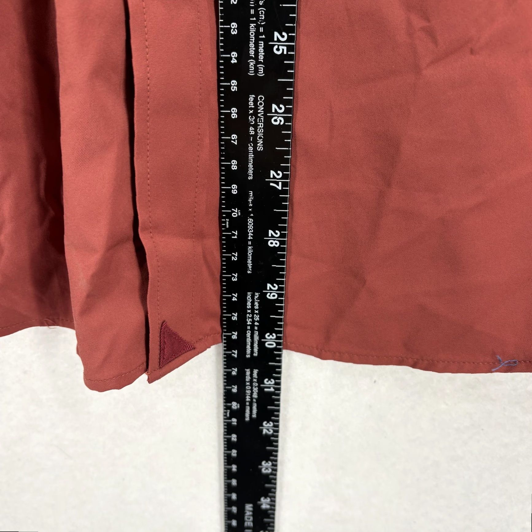 UNTUCKit VINTAGE? No. UNTUCKit Dress Shirt Mens XXL Red Gironde Nylon Performance Stretch Shirt? Size 46R - 6 Thumbnail