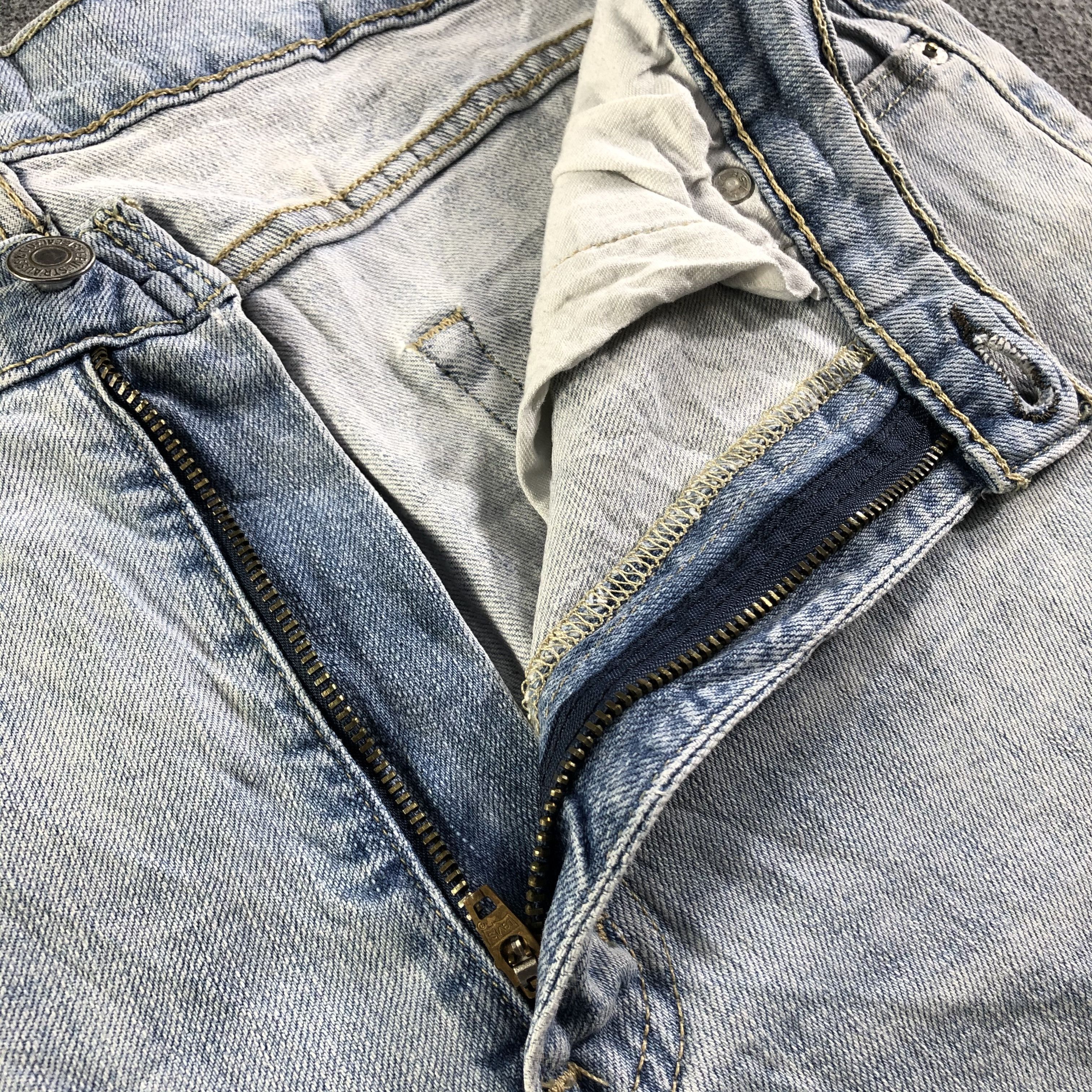 Levi's Vintage Light Wash Levis 505 Jeans-J4406 Size US 34 / EU 50 - 7 Thumbnail