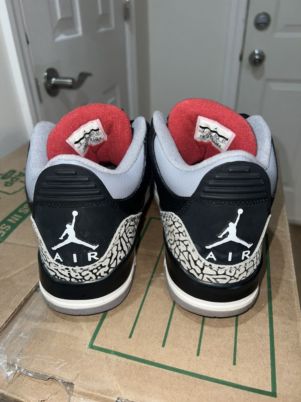 Jordan Brand Air Jordan 3 Retro Black Cement – Size 9 Size US 9 / EU 42 - 4 Thumbnail