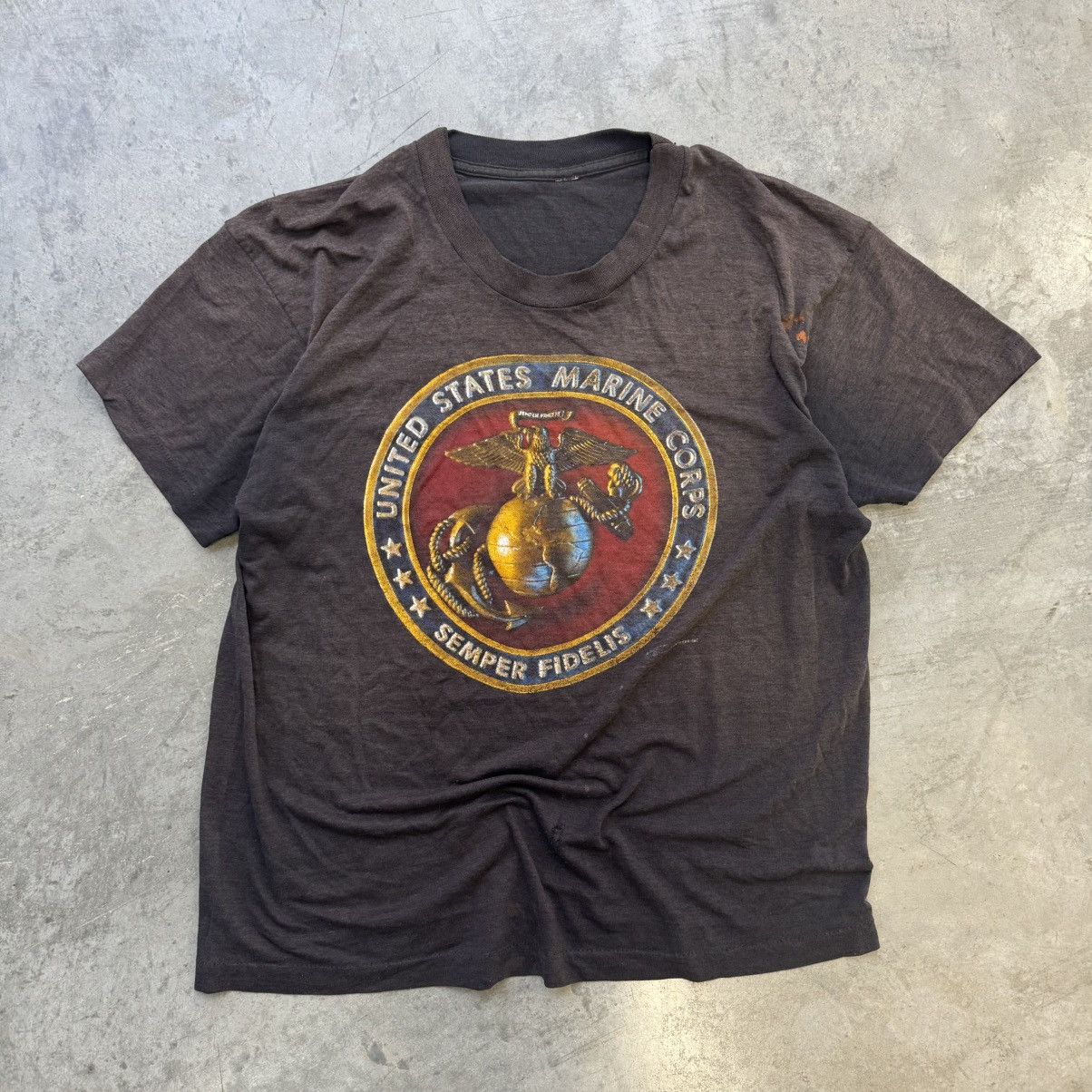 Vintage Vintage Faded and Thrashed 3D Emblem Style USA Marines tee Size US L / EU 52-54 / 3 - 1 Thumbnail