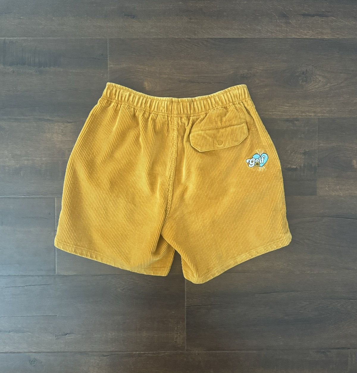 Gold golf shorts hot sale