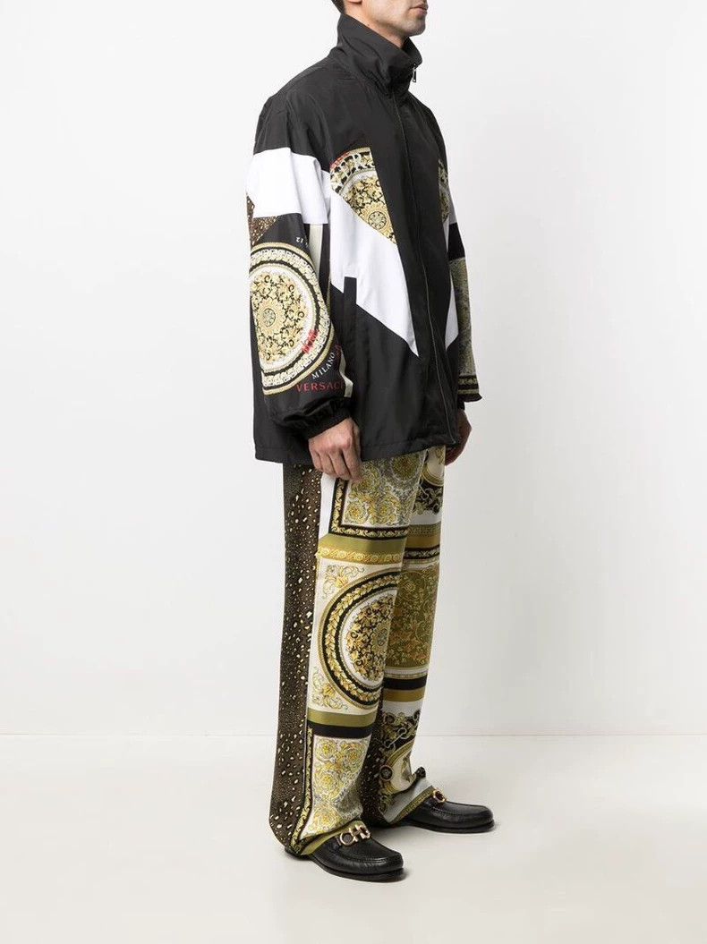 Versace Versace Classic baroque print geometric panel jacket Size US XXL / EU 58 / 5 - 3 Thumbnail