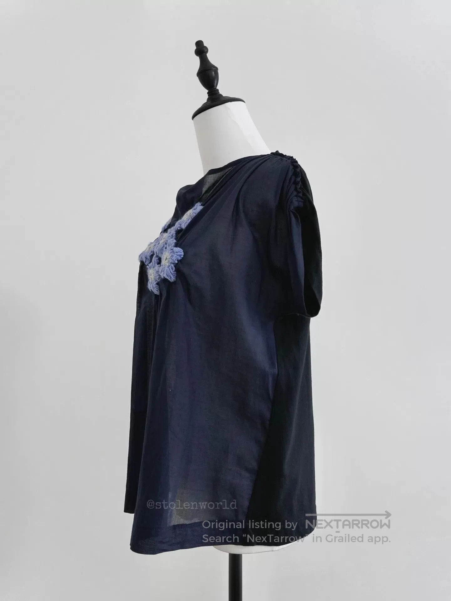 Tricot Comme des Garcons navy flower embroidered top. Size M / US 6-8 / IT 42-44 - 5 Thumbnail