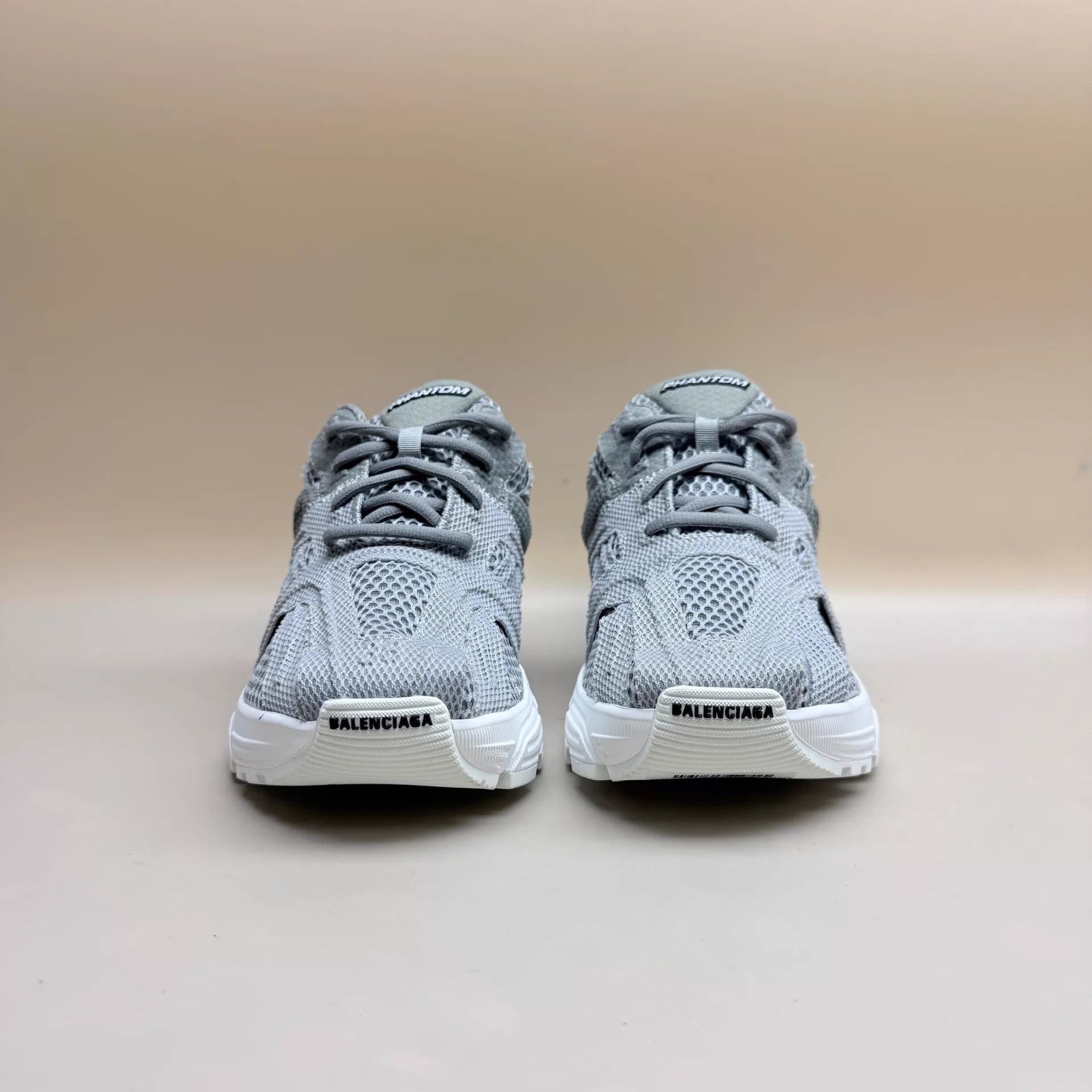 Balenciaga Balenciaga Phantom Gray White 36 Mint Sneakers Size US 5.5 / IT 35.5 - 2 Thumbnail