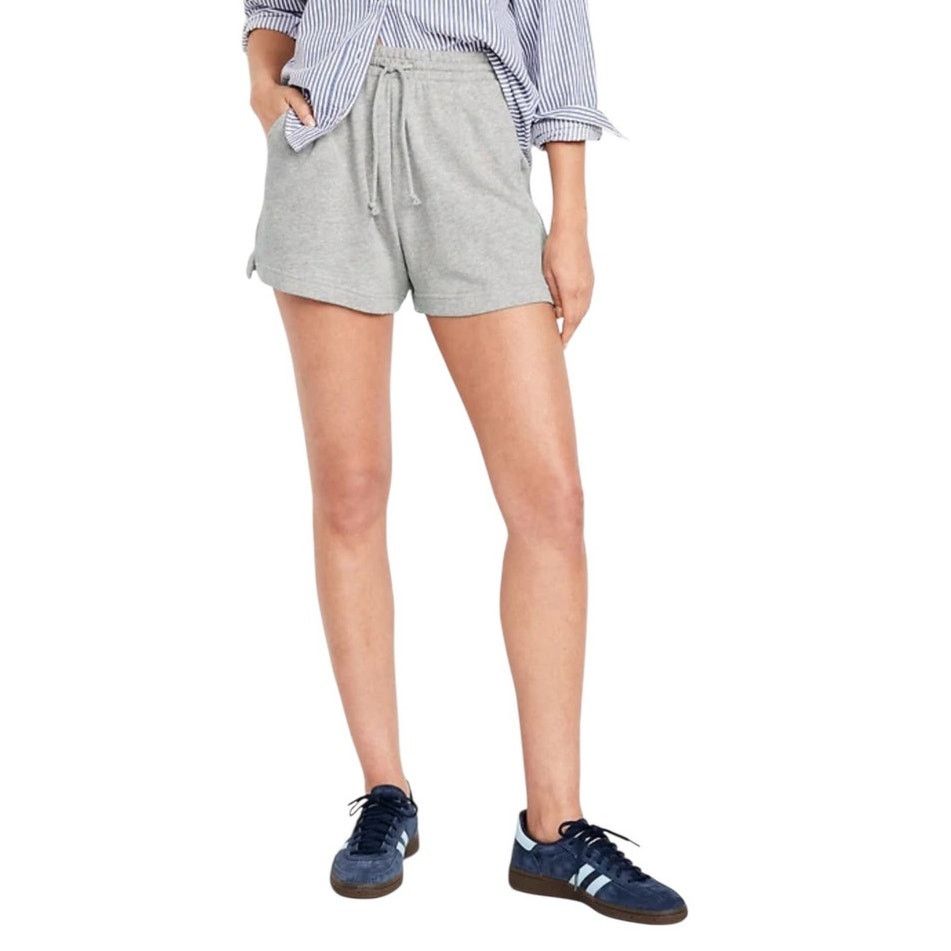 Old Navy Old Navy Extra High Waisted French Terry 5'' Inseam Shorts Size 24" / US 00 / IT 34 - 1 Thumbnail
