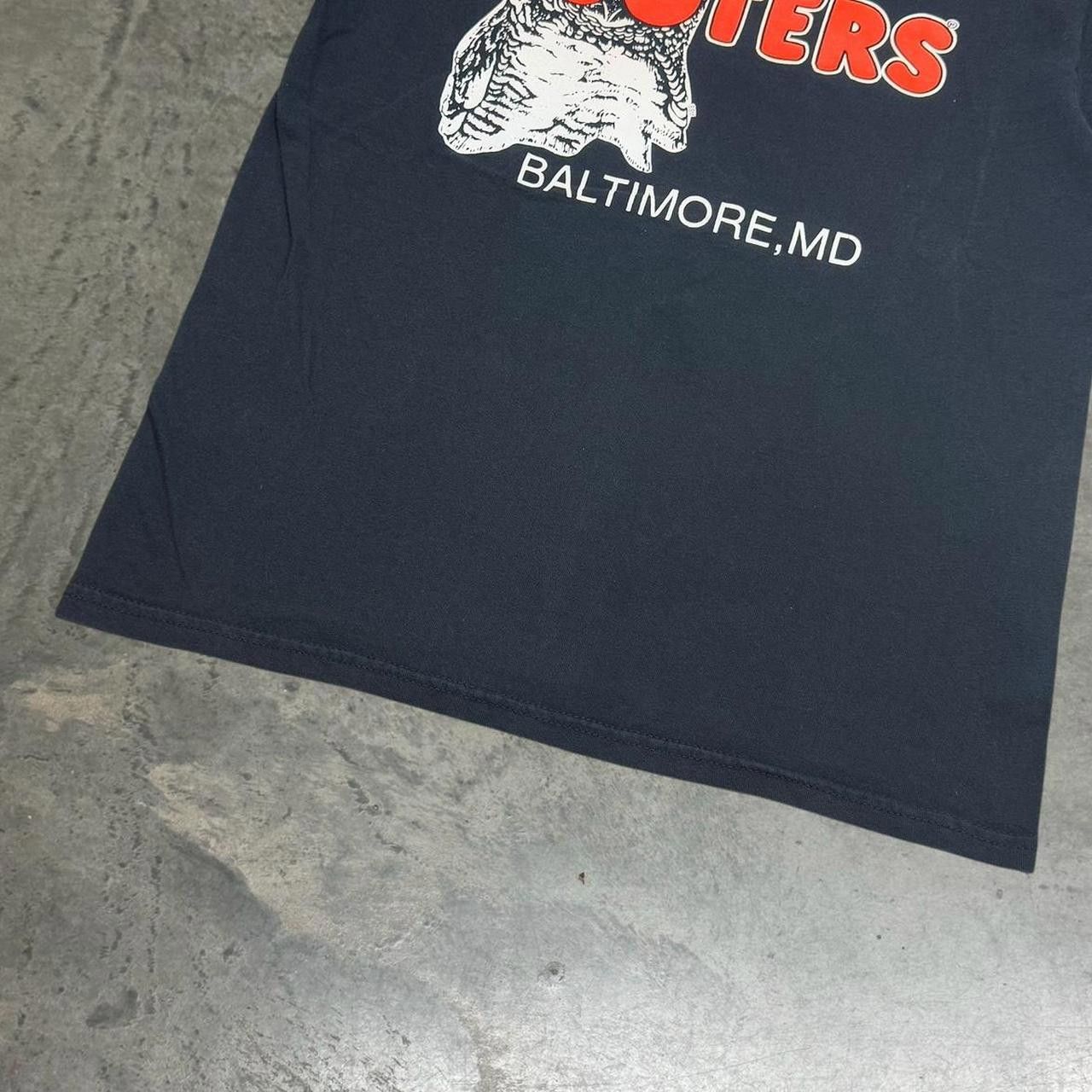 Gildan × Vintage Vintage Y2K Hooters Baltimore MD T-Shirt Size US M / EU 48-50 / 2 - 3 Thumbnail