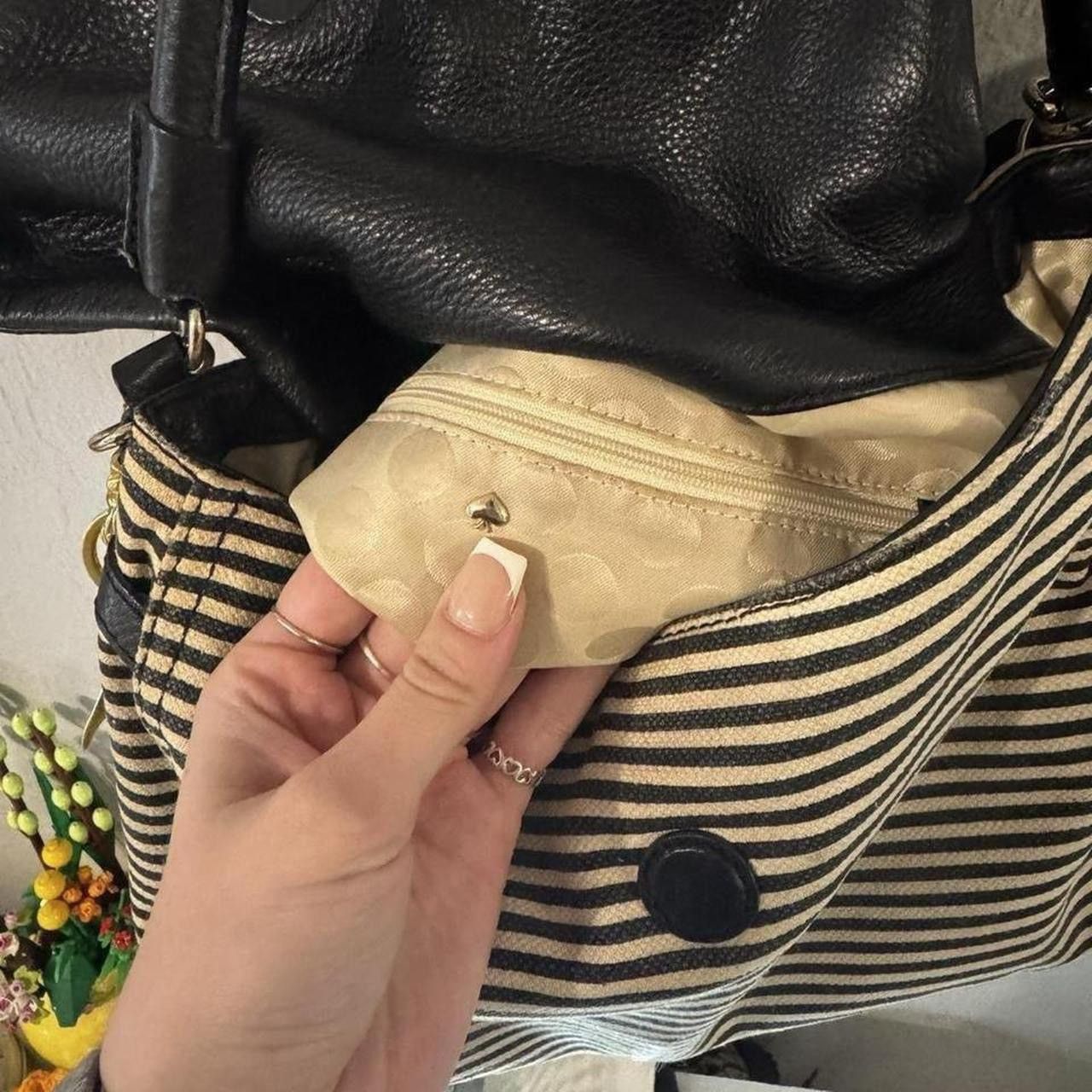 Kate Spade Kate Spade Convertible Black & White Stripped Bag Size ONE SIZE - 7 Thumbnail