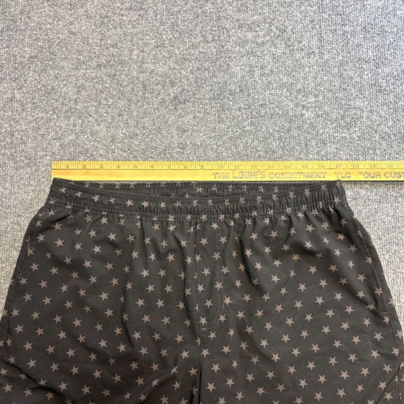 Chubbies Chubbies Mens Danger Zones 5.5 In Ultimate Training Shorts - Black - Size 2XL Size US 39 - 4 Thumbnail