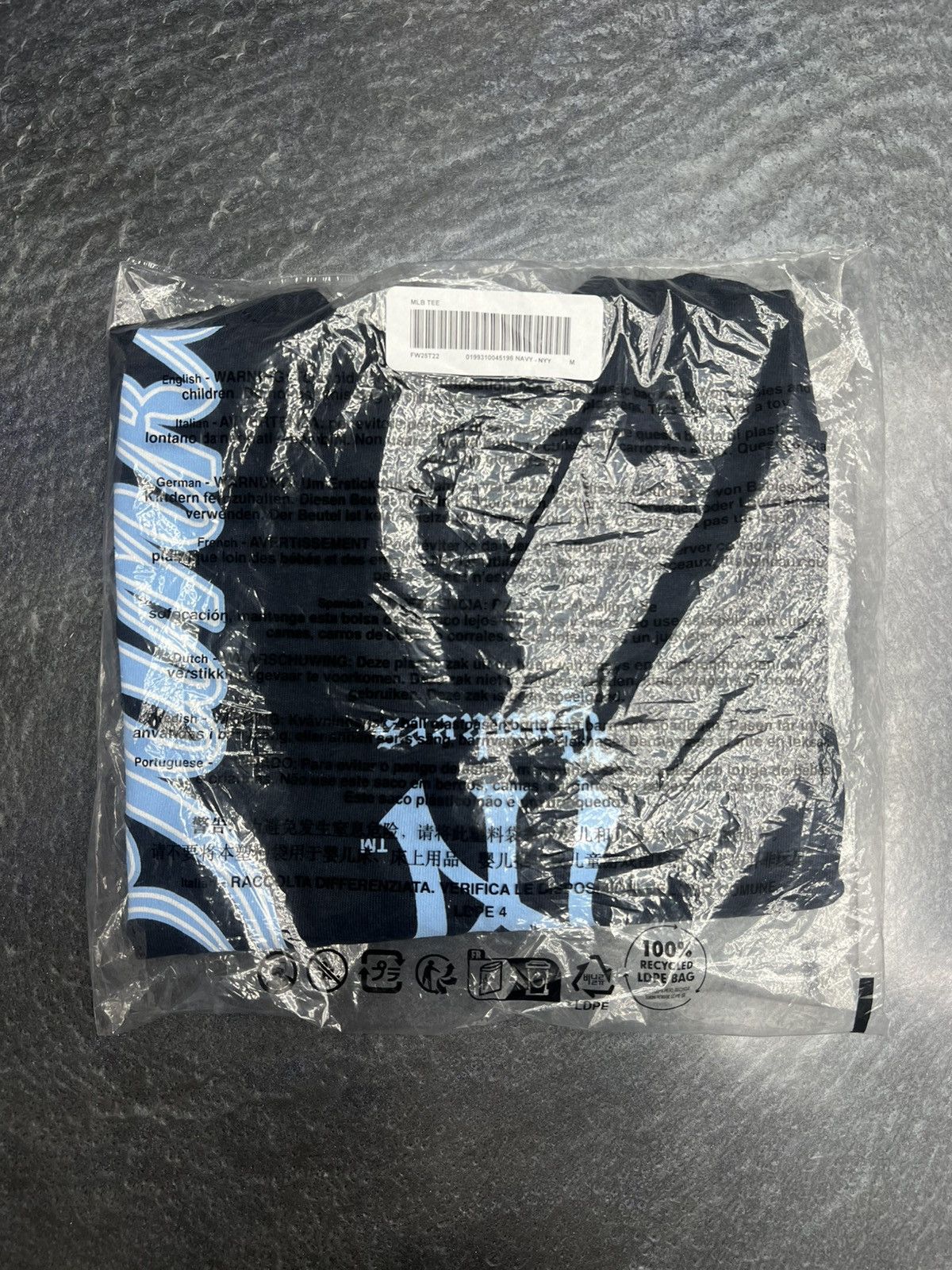 MLB × Supreme Supreme MLB Teams T-Shirt Size US M / EU 48-50 / 2 - 8 Thumbnail