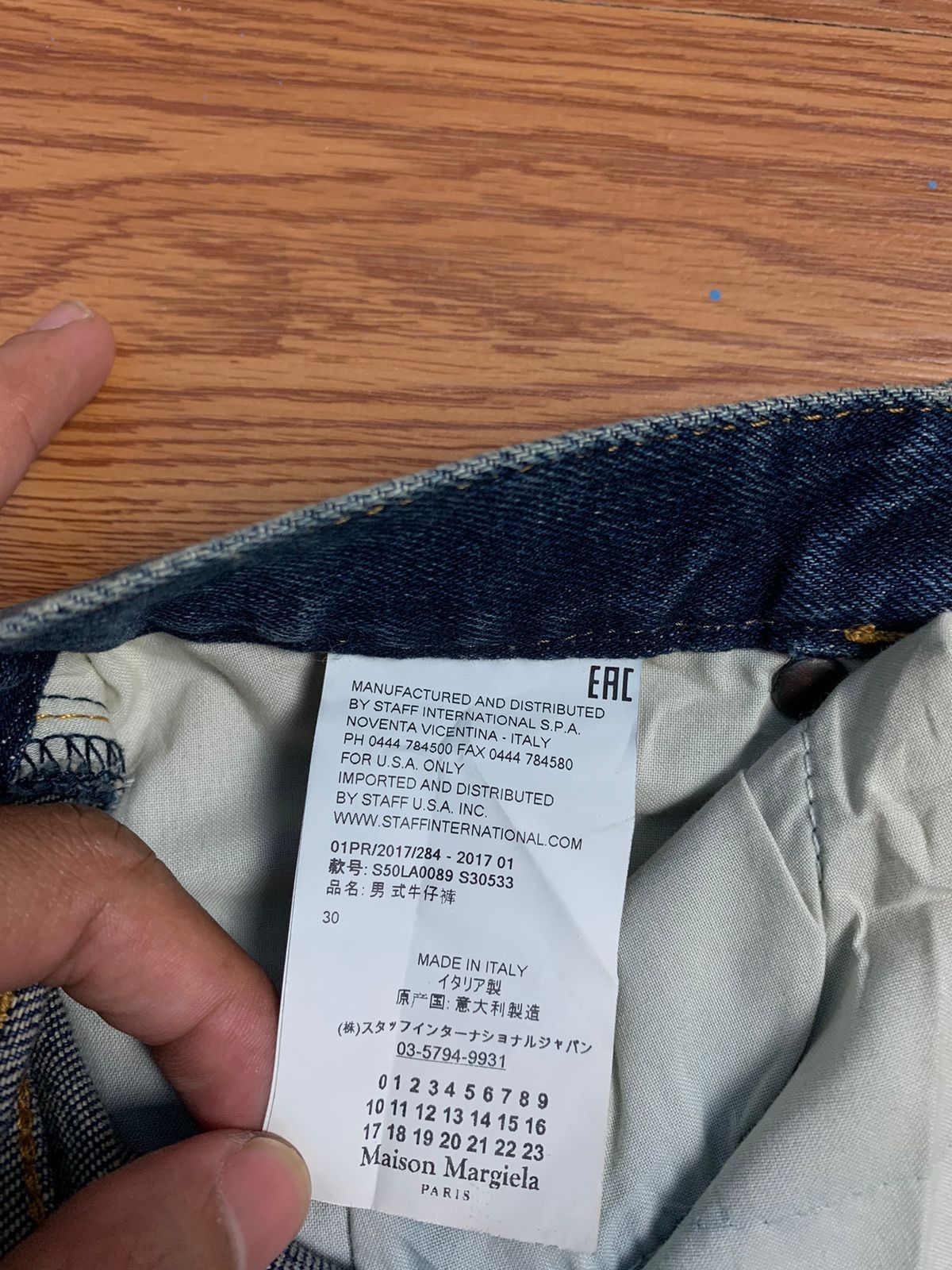 Maison Margiela Maison Margiela Cut Out Washed Denim Size US 30 / EU 46 - 14 Thumbnail