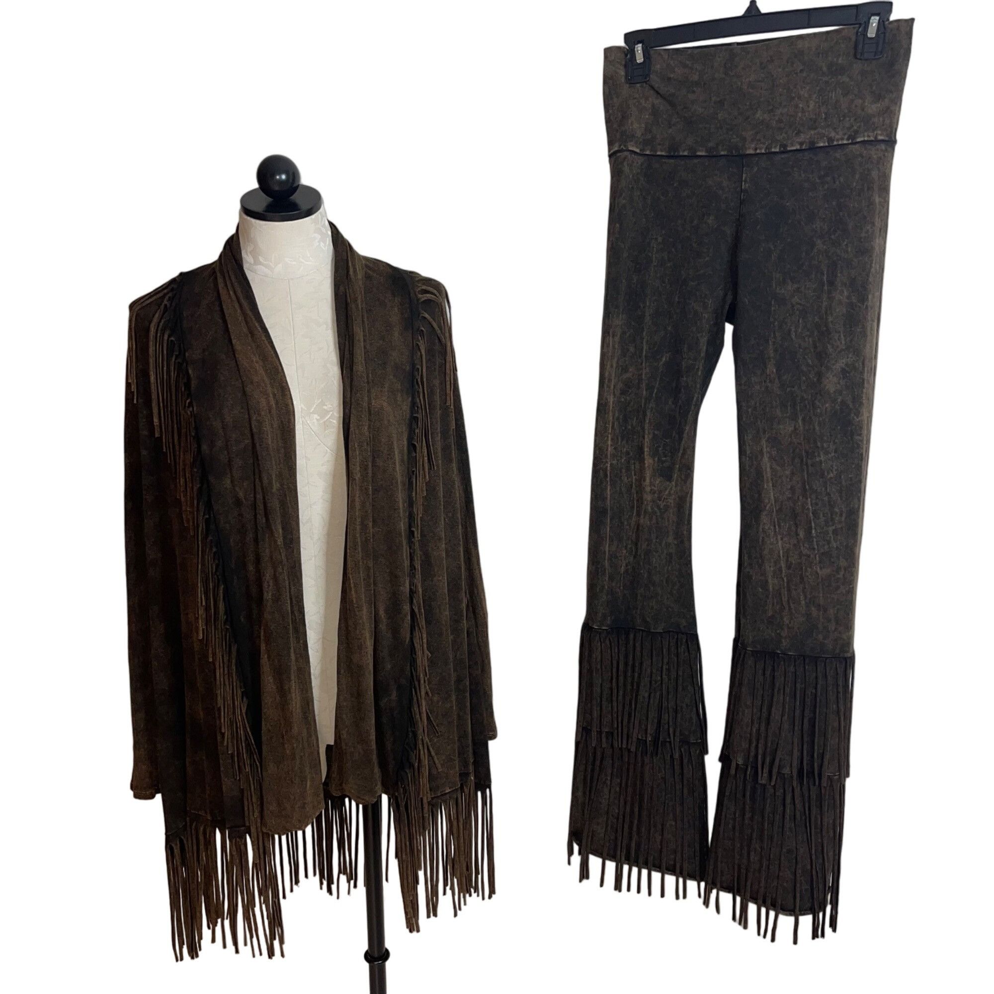 The Unbranded Brand Womens Jacket Pant Set Size Medium Brown Fringed Size ONE SIZE - 1 Thumbnail