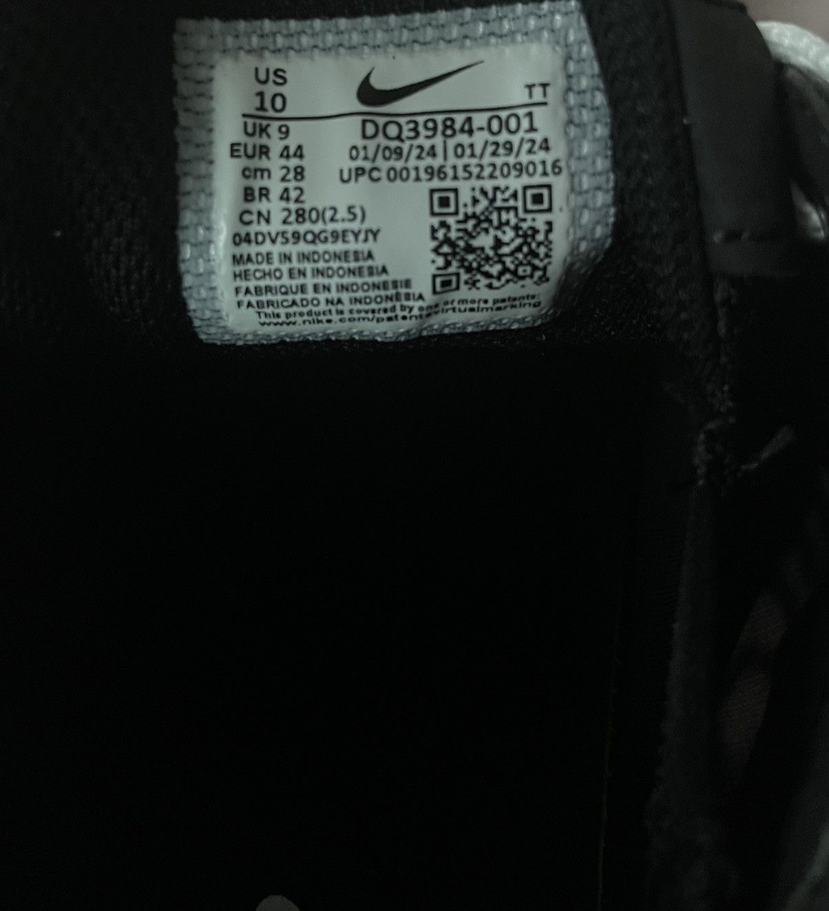 Jordan Brand × Nike Nike Air Max TW Size US 11 / EU 44 - 6 Thumbnail