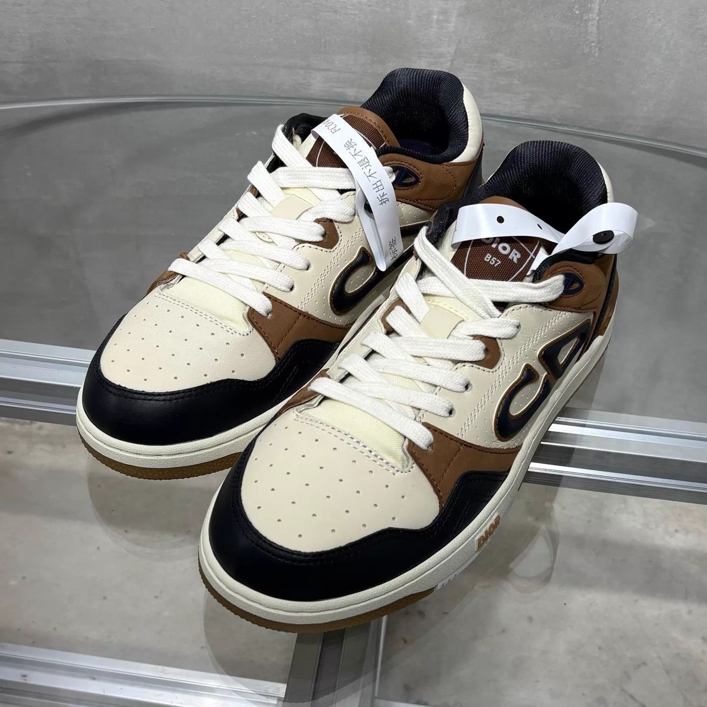 Dior Dior B57 Brown Sneakers Size 40 New Size US 9.5 / EU 42-43 - 2 Thumbnail
