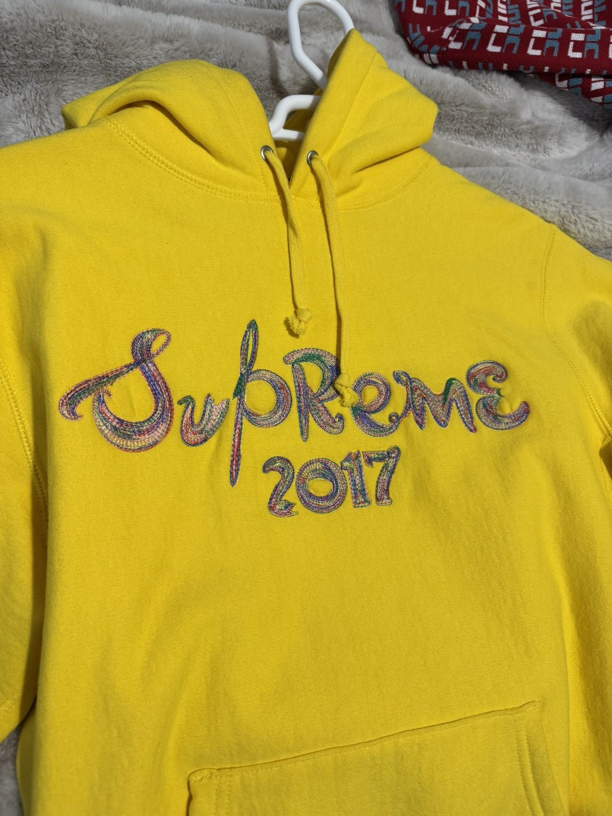 Supreme Supreme Brush Logo Hoodie Size US M / EU 48-50 / 2 - 2 Thumbnail