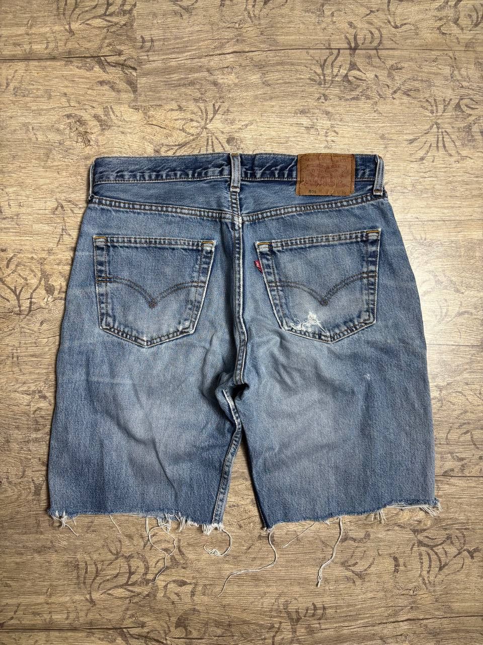 Levi's Vintage Clothing Vintage Levi's Cropped distressed Shorts Size US 32 / EU 48 - 3 Thumbnail