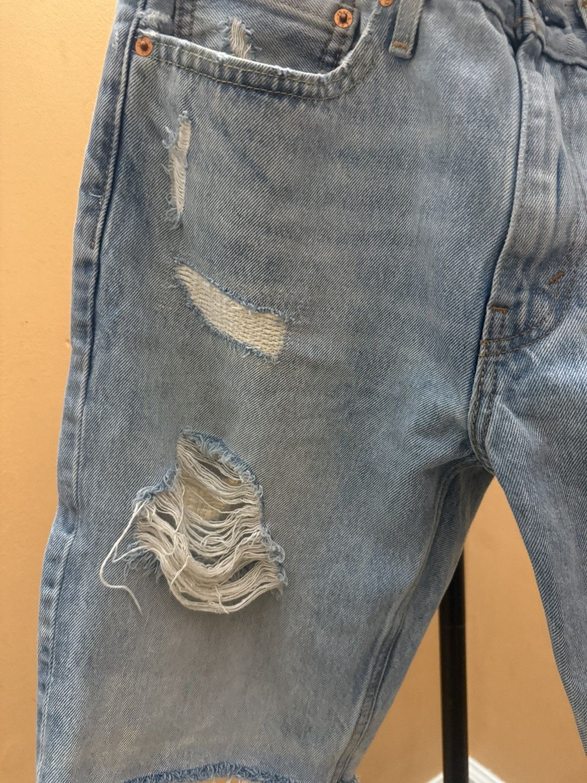 Levi's Distressed Levis 511 shorts (32W) Size US 32 / EU 48 - 2 Thumbnail