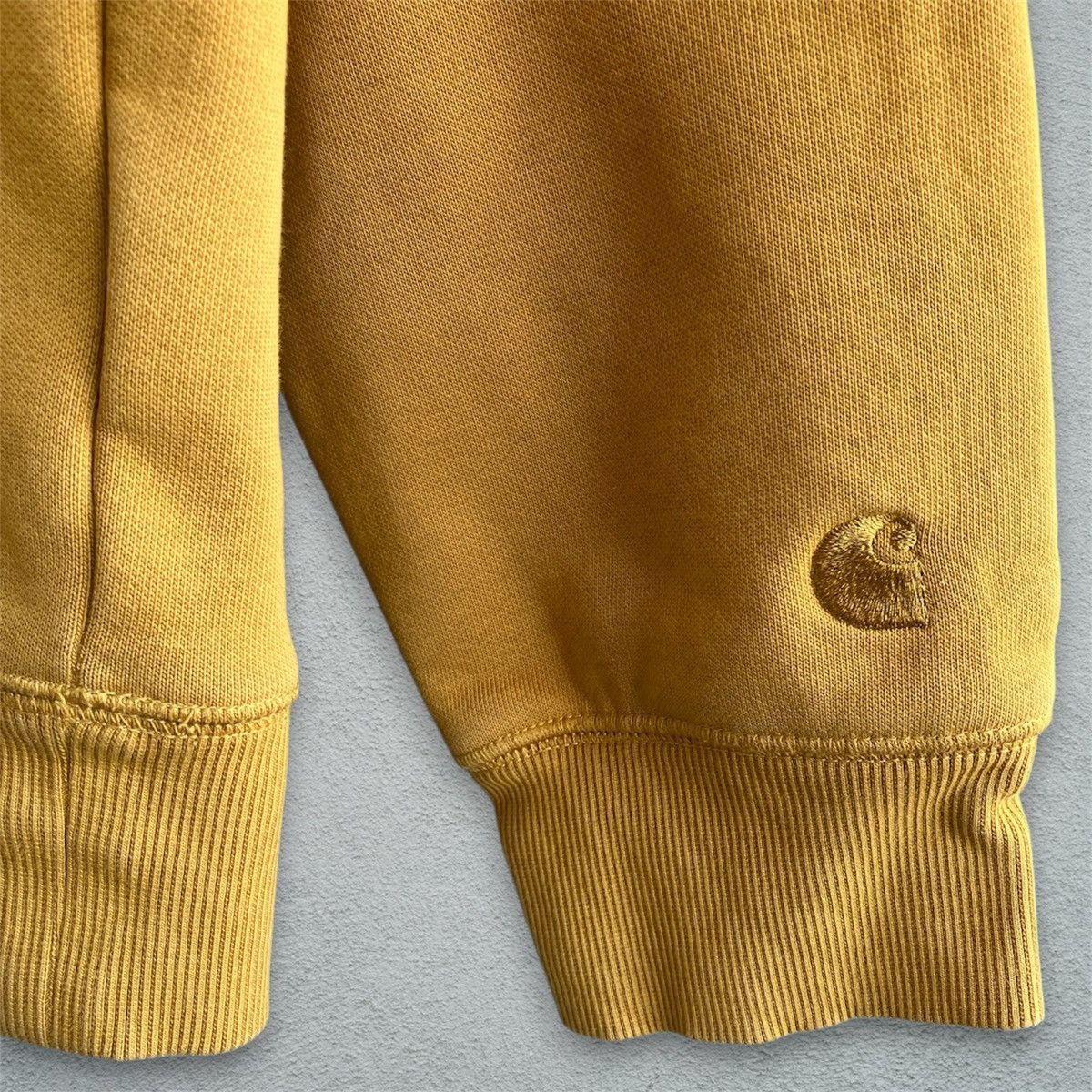 Carhartt Wip Carhartt WIP Essential Crewneck Sweatshirt Burnt Yellow Size US L / EU 52-54 / 3 - 3 Thumbnail