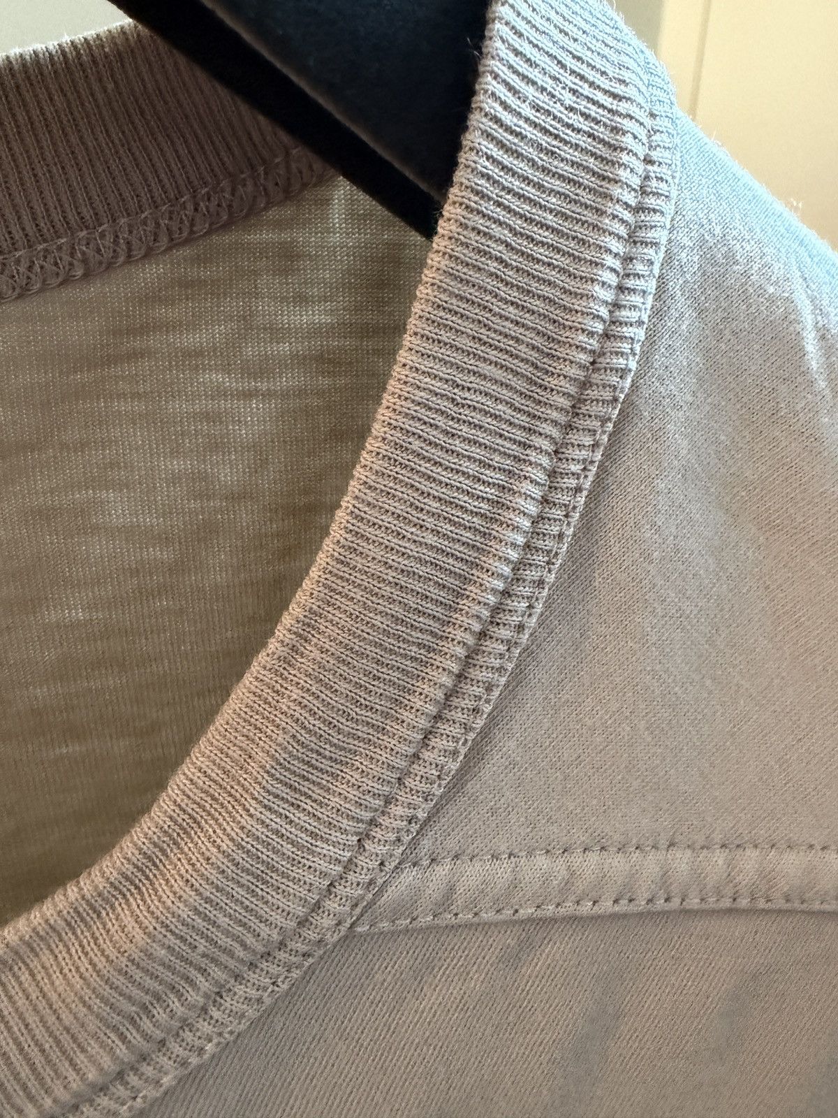 Rick Owens Level Tee - DUST Size US XXL / EU 58 / 5 - 3 Thumbnail