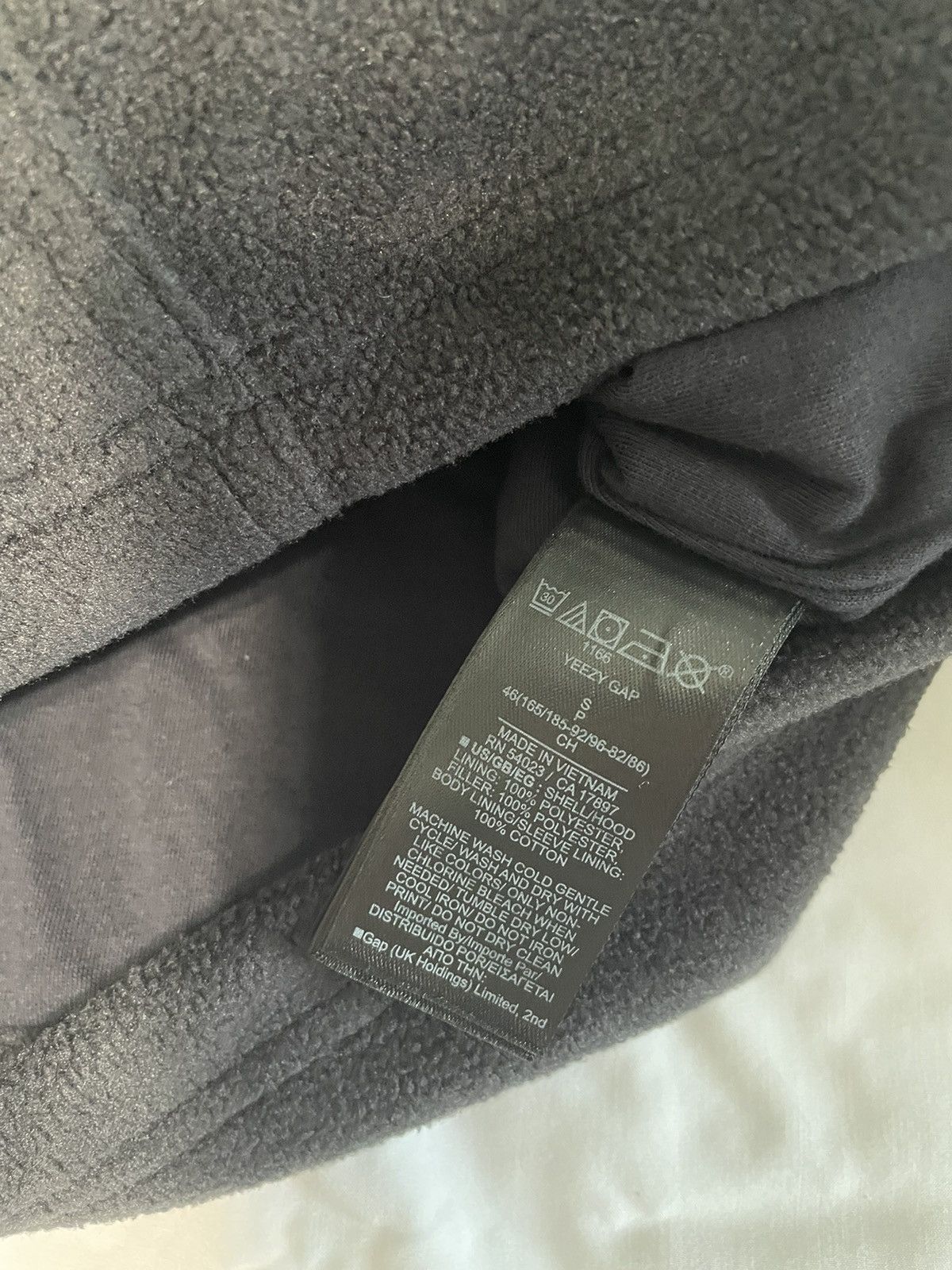Balenciaga × Gap × Kanye West YGEBB Polar Fleece Hoodie (Black) Size US S / EU 44-46 / 1 - 3 Thumbnail