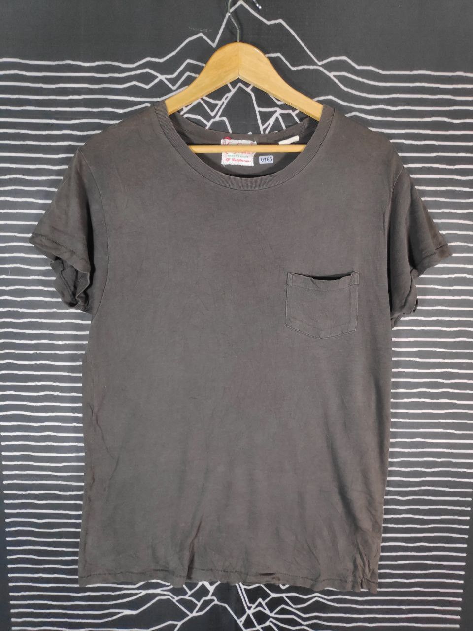 Levi's × Vintage Levi's Basic Pocket Made in Portugal Tee Size M Size US L / EU 52-54 / 3 - 1 Thumbnail