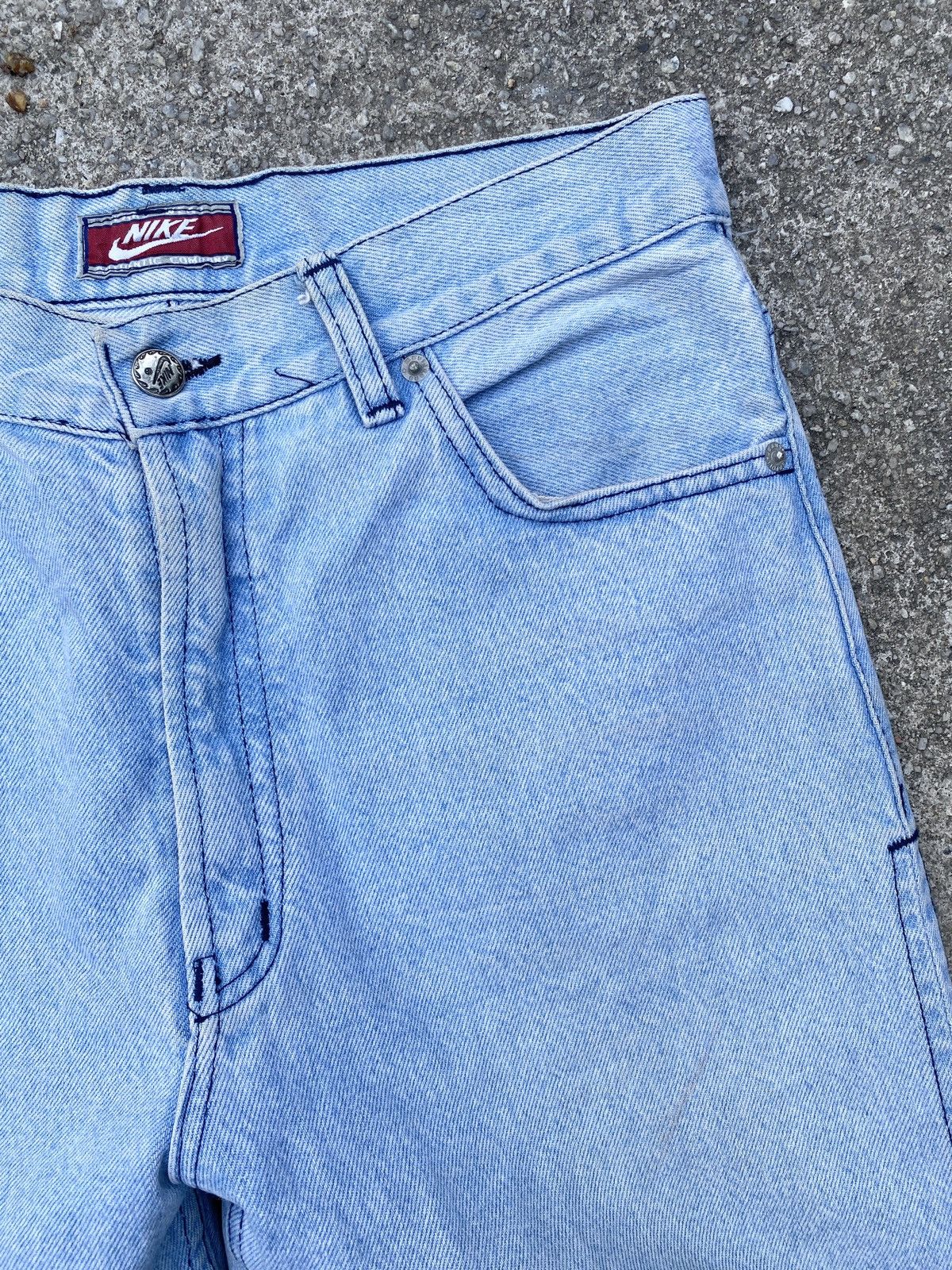 Nike × Vintage 1990s - Nike Light Wash Jeans Wear Size US 31 - 9 Thumbnail