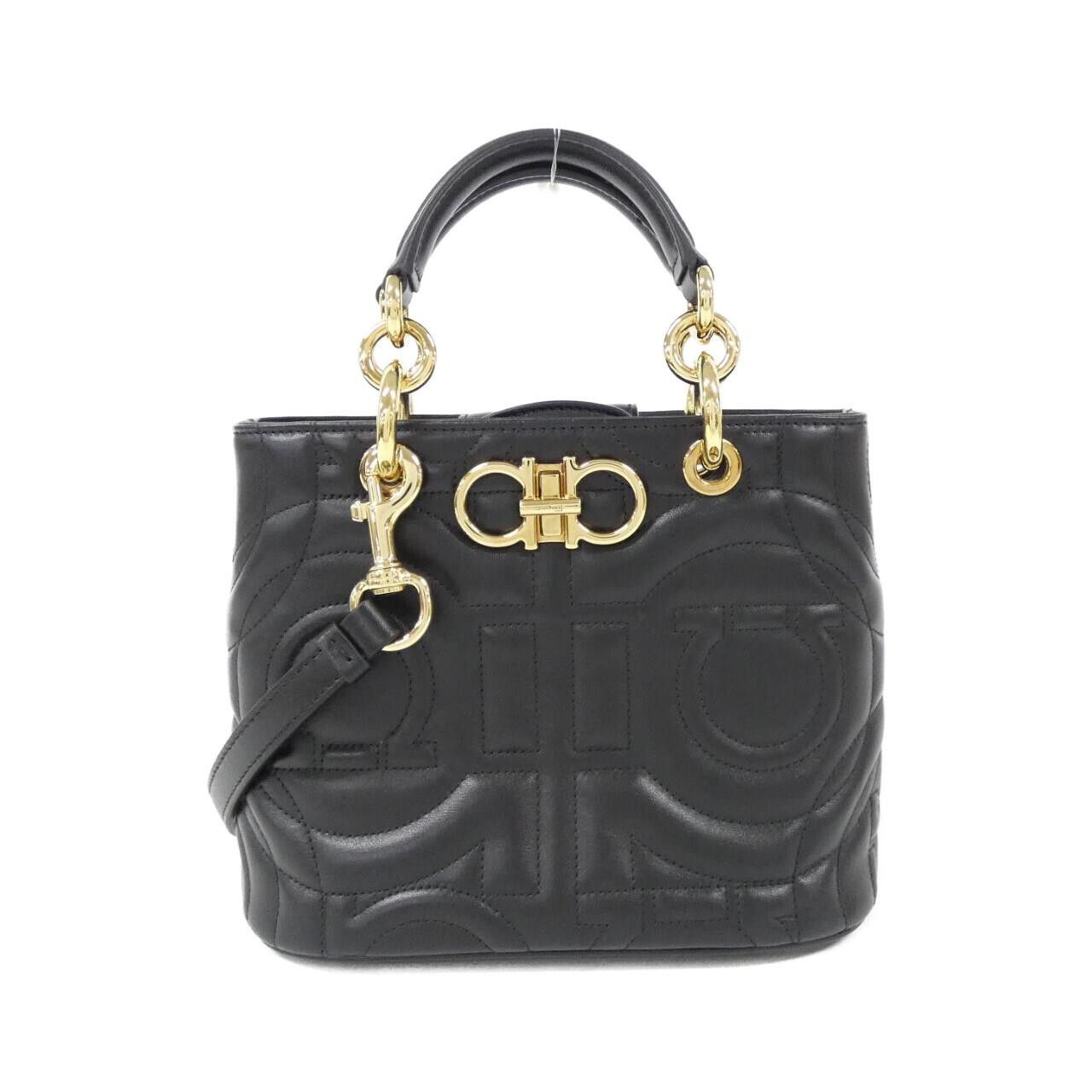 Salvatore Ferragamo Salvatore Ferragamo Salvatore Ferragamo Calf Shoulder Bag Leather Crossbody Bag 211978 DUTY FREE for USA Size ONE SIZE - 1 Thumbnail