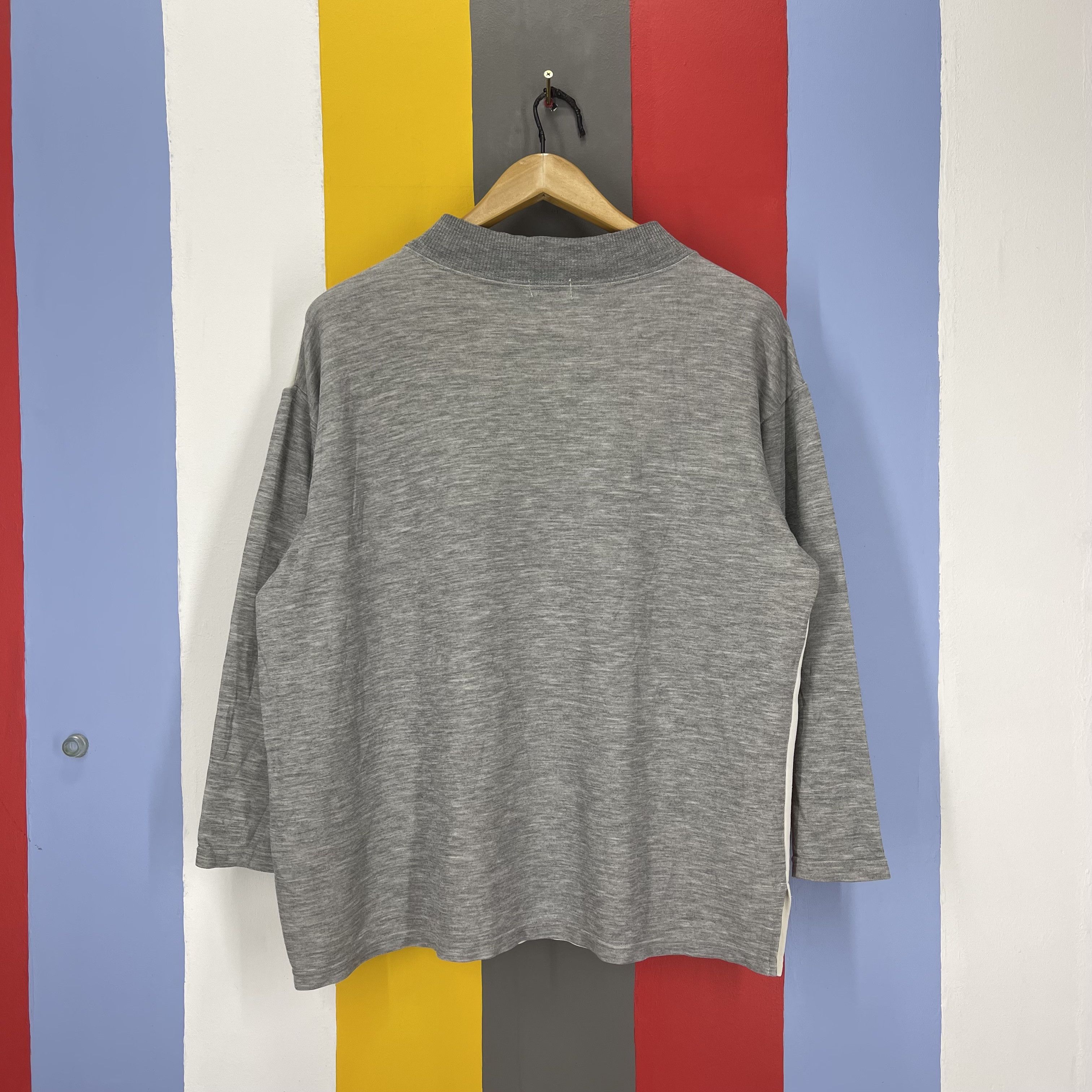 Disney MICKEY MOUSE by DIA CLUB Crew Neck Sweatshirt #1404AW Size US M / EU 48-50 / 2 - 8 Thumbnail