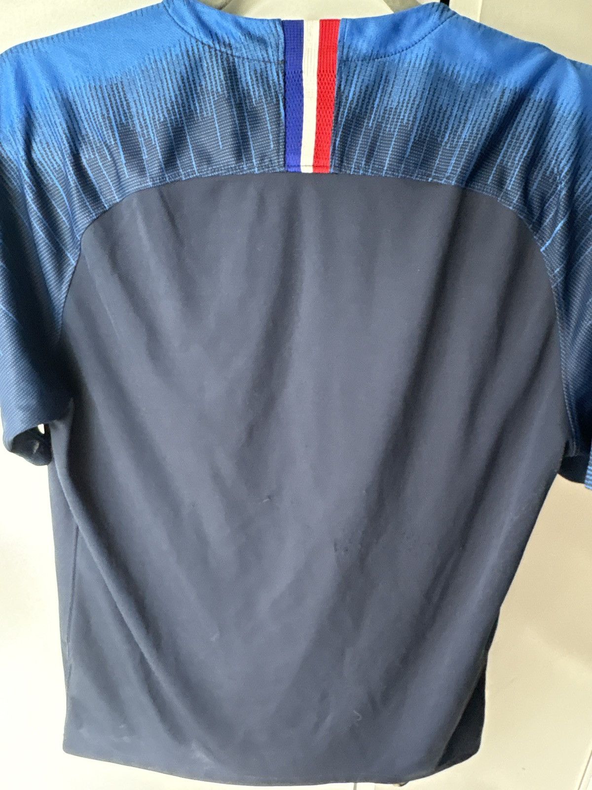 Nike Nike France 2018 Jersey Size S used Size US S / EU 44-46 / 1 - 2 Thumbnail