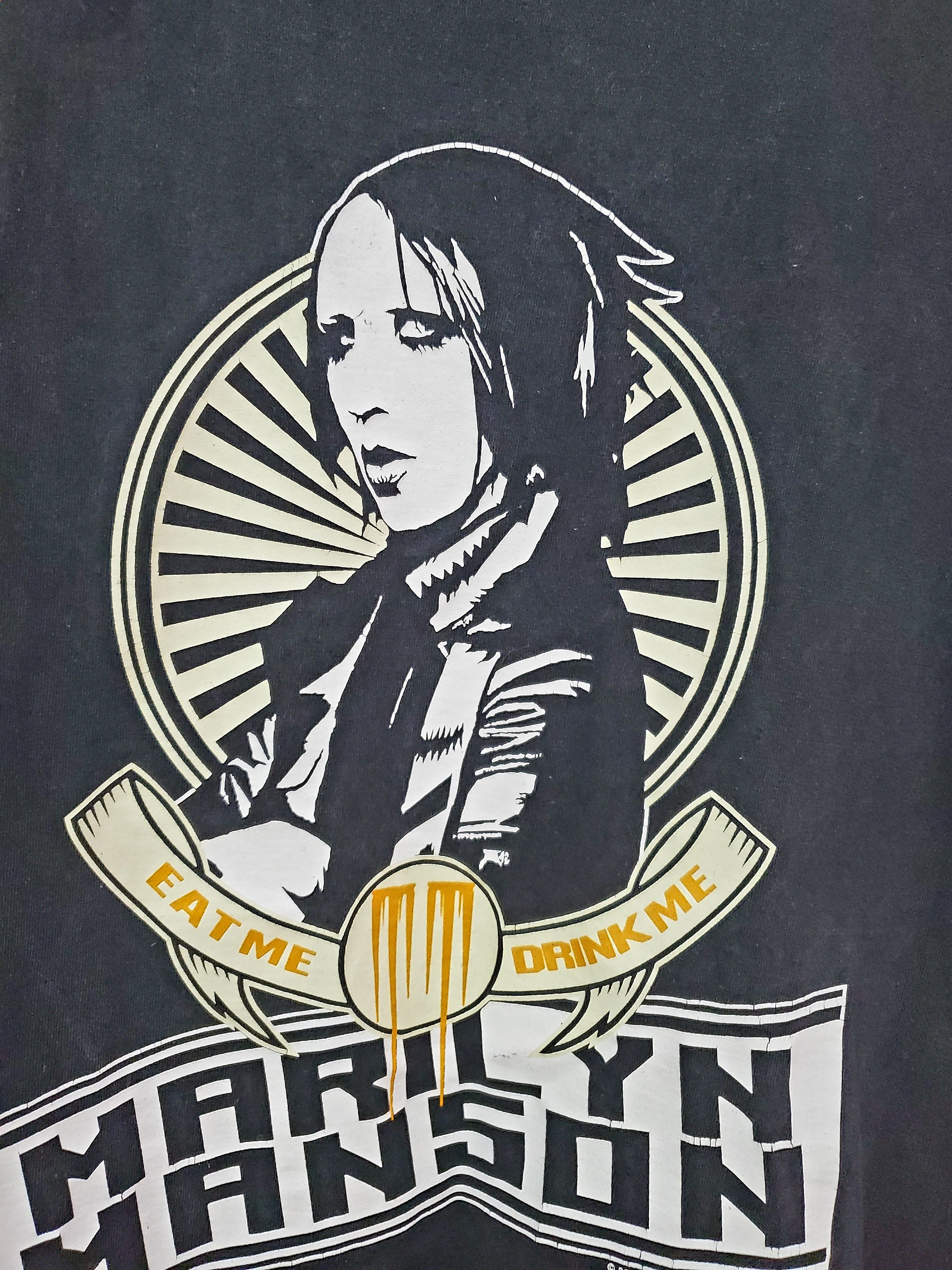 Band Tees × Marilyn Manson × Vintage Vintage Marilyn Manson Eat Me Drink Me Tshirt size Xl Size US XL / EU 56 / 4 - 3 Thumbnail