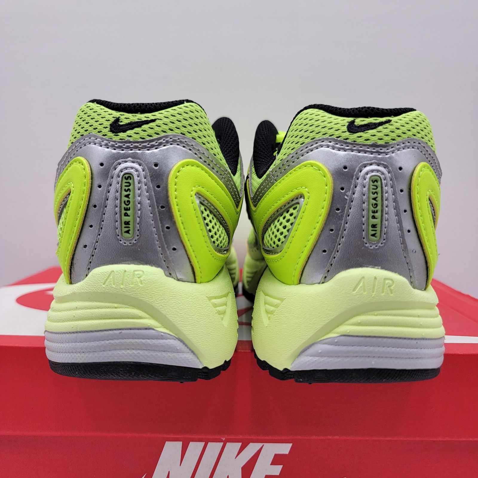 Nike Nike Air Pegasus 2K5 'Volt' Women's Size 7.5 - New! Size US 7.5 / IT 37.5 - 5 Thumbnail